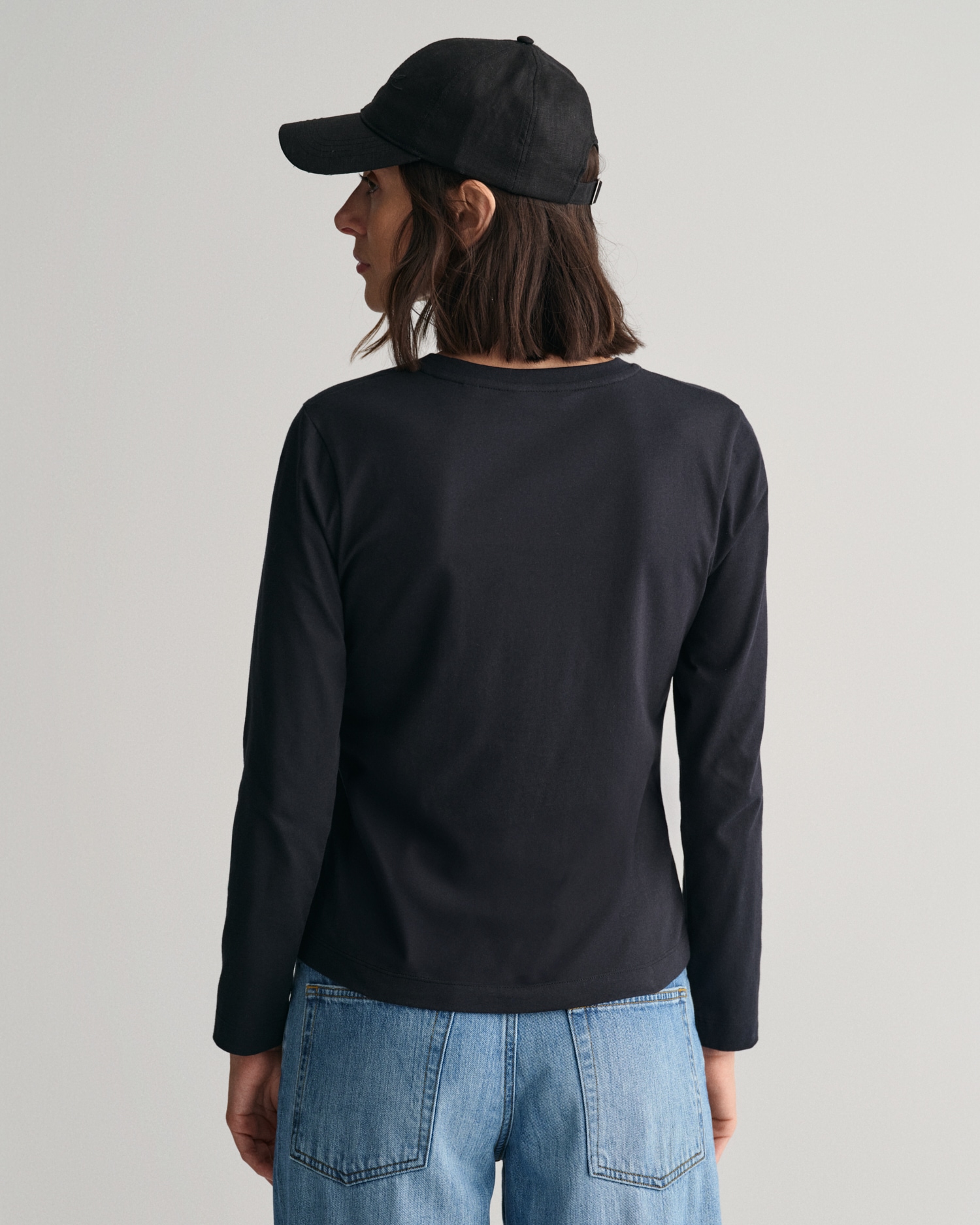 Gant Langarmshirt »REG SHIELD LS T-SHIRT«, kleine Logostickerei auf der Brust