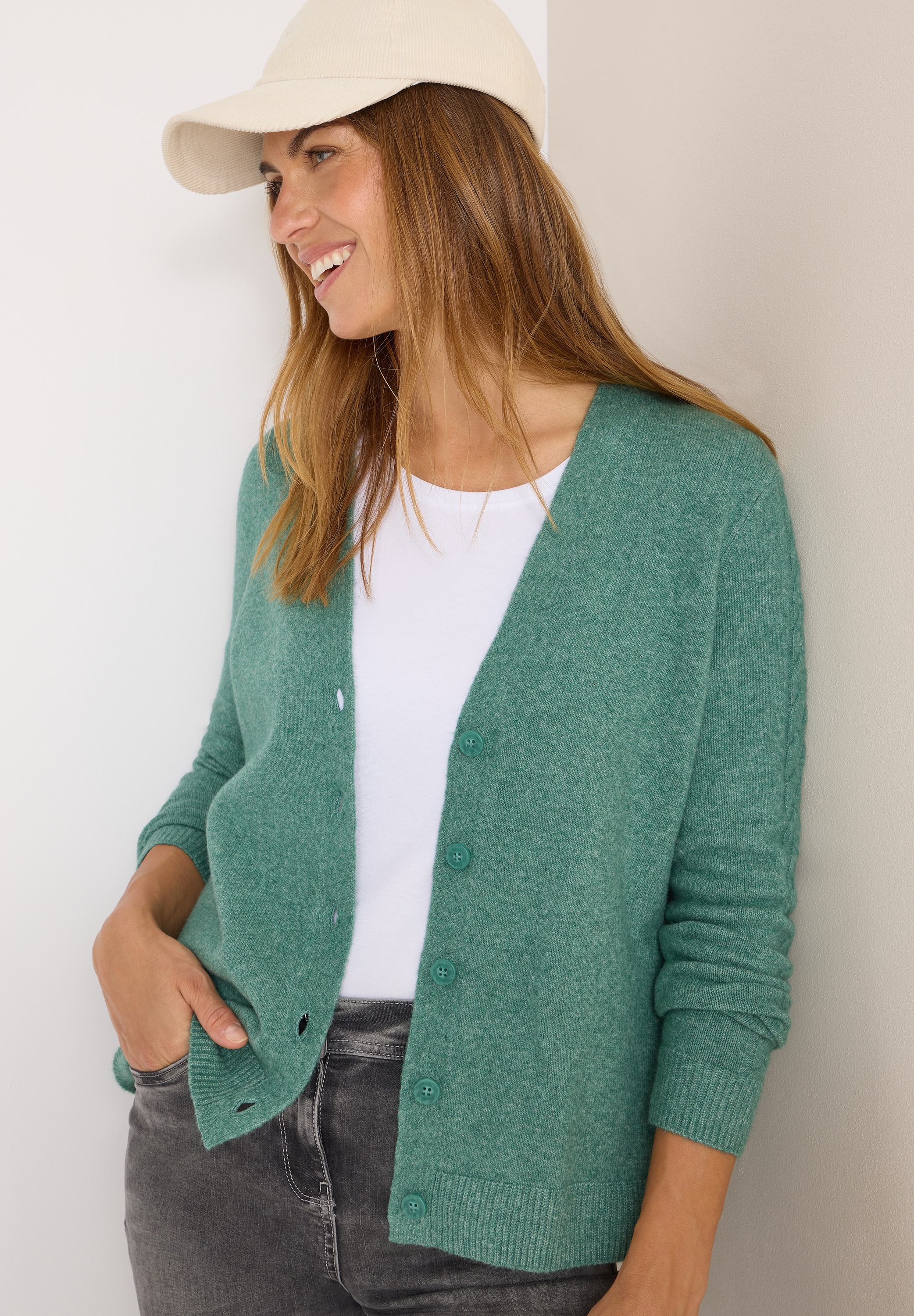 Cecil Cardigan mit Knopfleiste