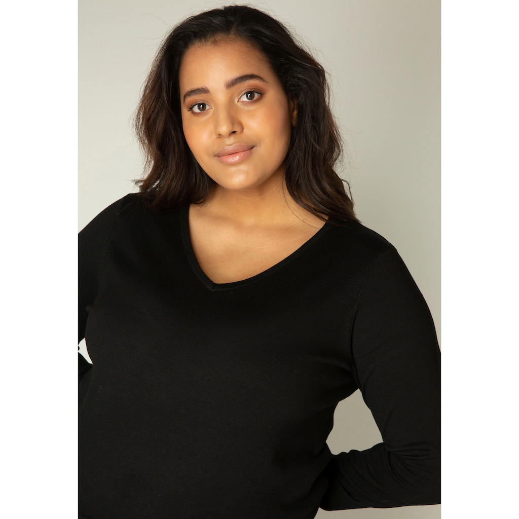 Base Level Curvy V-Ausschnitt-Pullover »Anine«