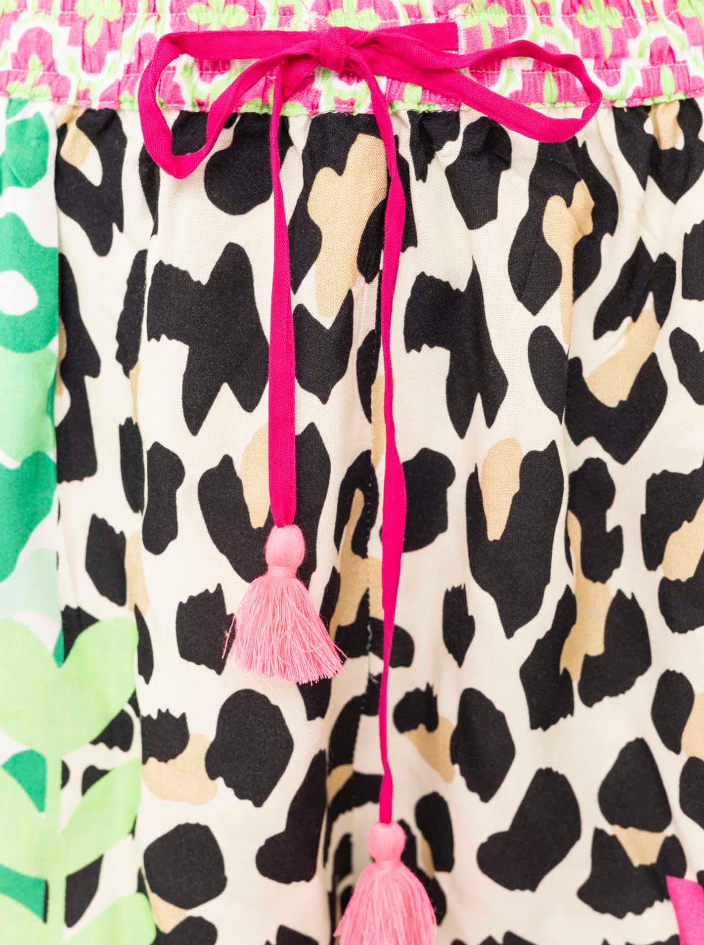 Zwillingsherz Shirtbluse »"Wild Jungle"«, Set mit Bluse und Shorts mit Tasseln aus Viskose