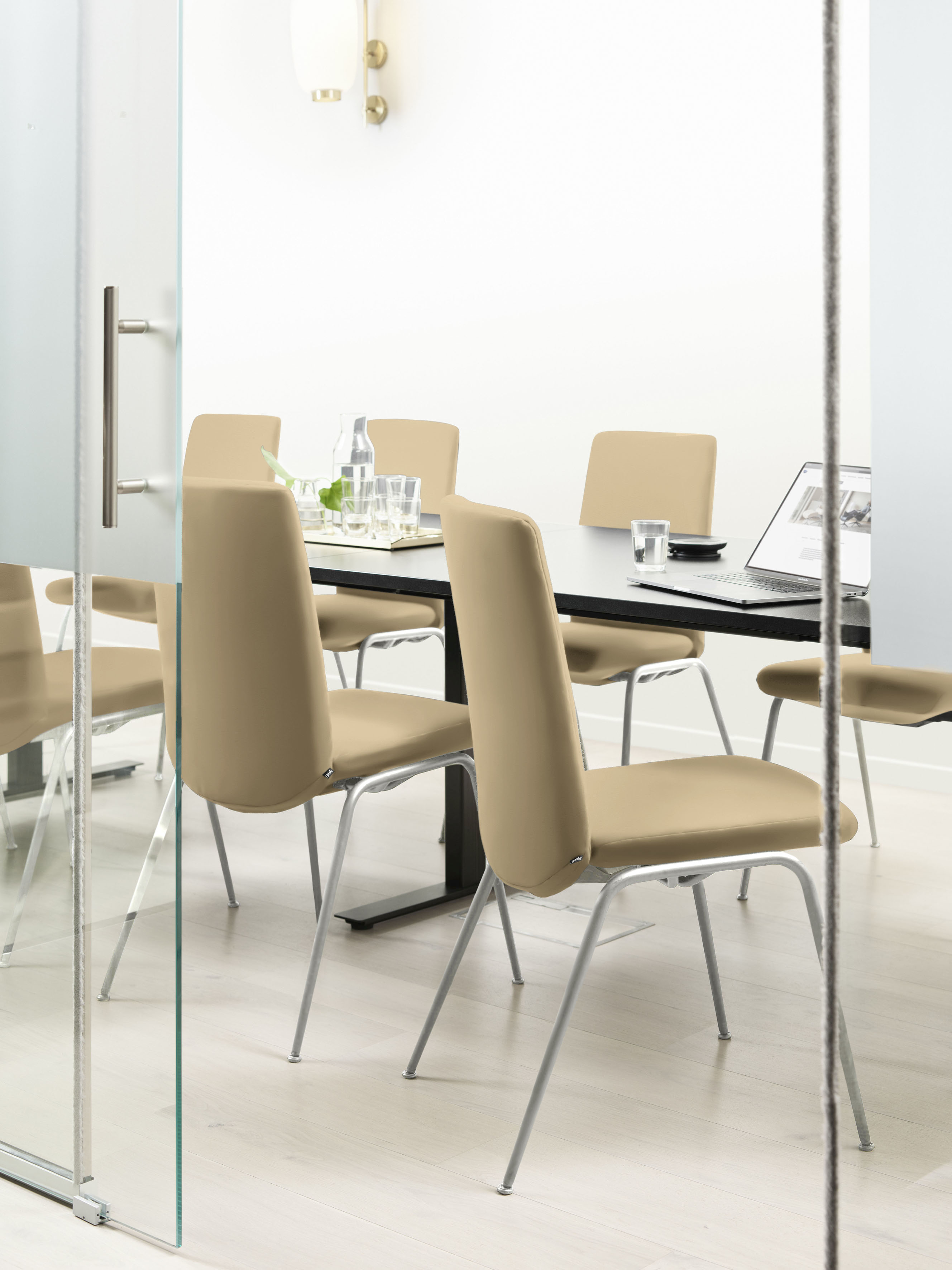 Stressless Polsterstuhl "Laurel" () Low Back, Größe M, mit Beinen aus Stahl in Chrom glänzend