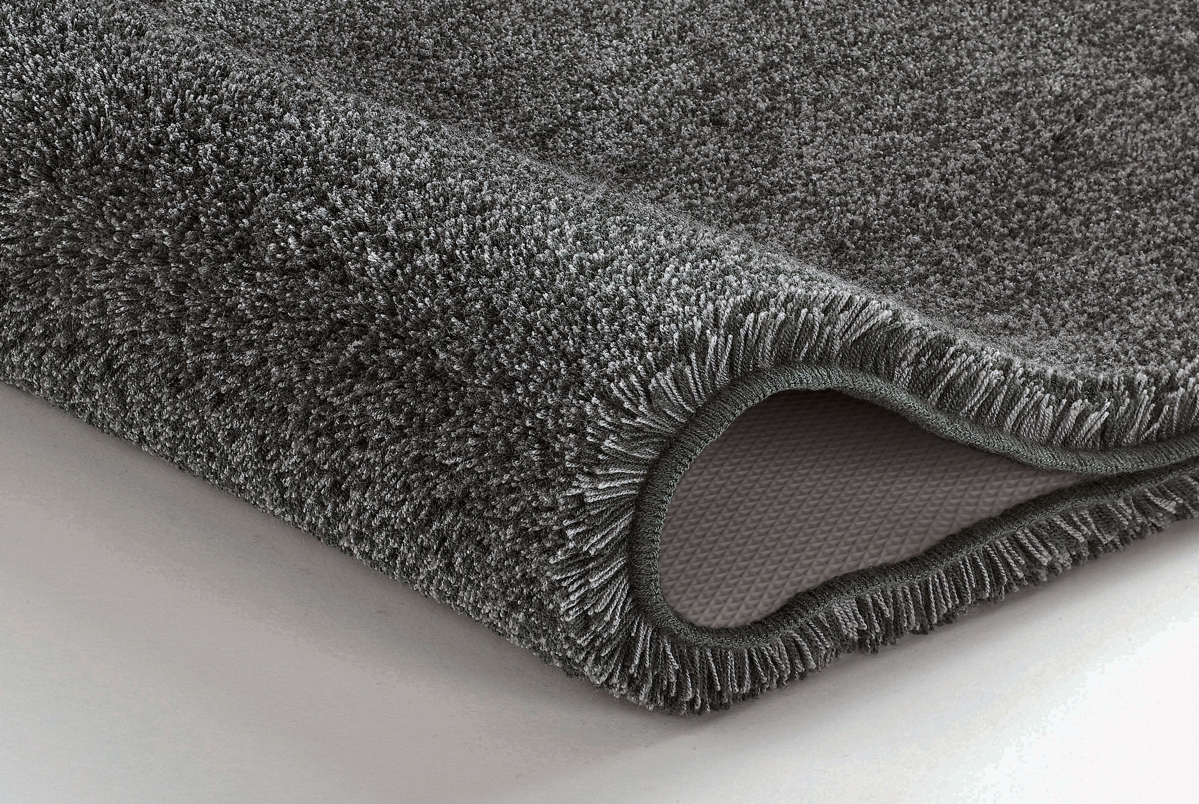 Kleine Wolke Badematte »RELAX«, Höhe 30 mm, rutschhemmend beschichtet, fußbodenheizungsgeeignet, Badteppich, Uni Farben, rechteckig, rund und als Set erhältlich
