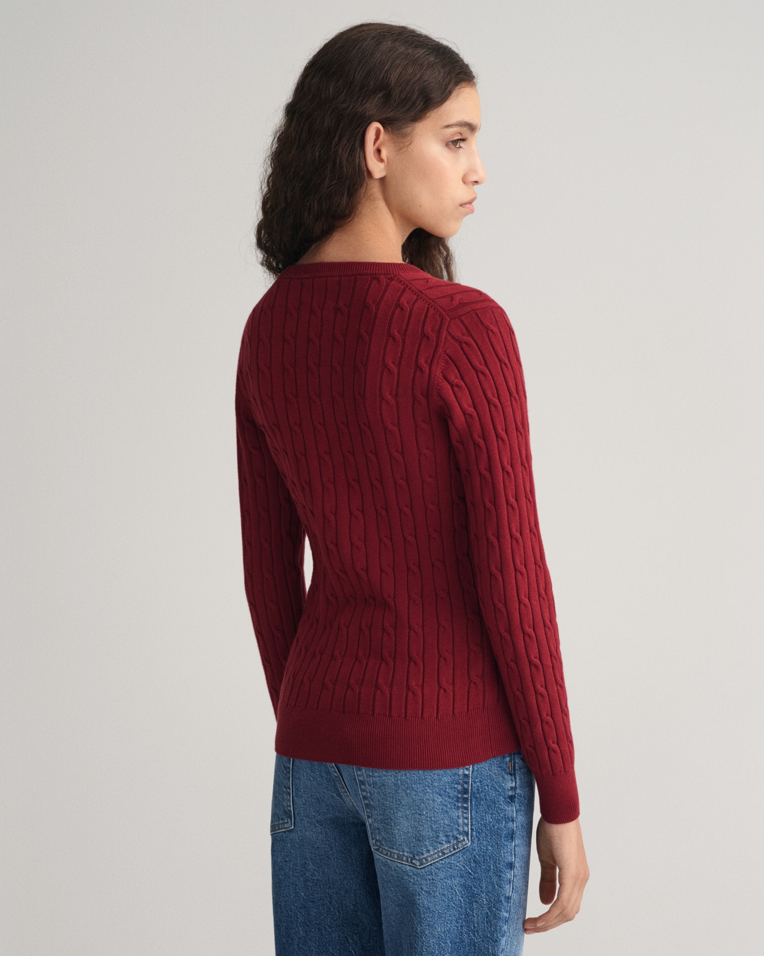 Gant Strickpullover "STRETCH COTTON CABLE V-NECK", mit Logostickerei auf de günstig online kaufen