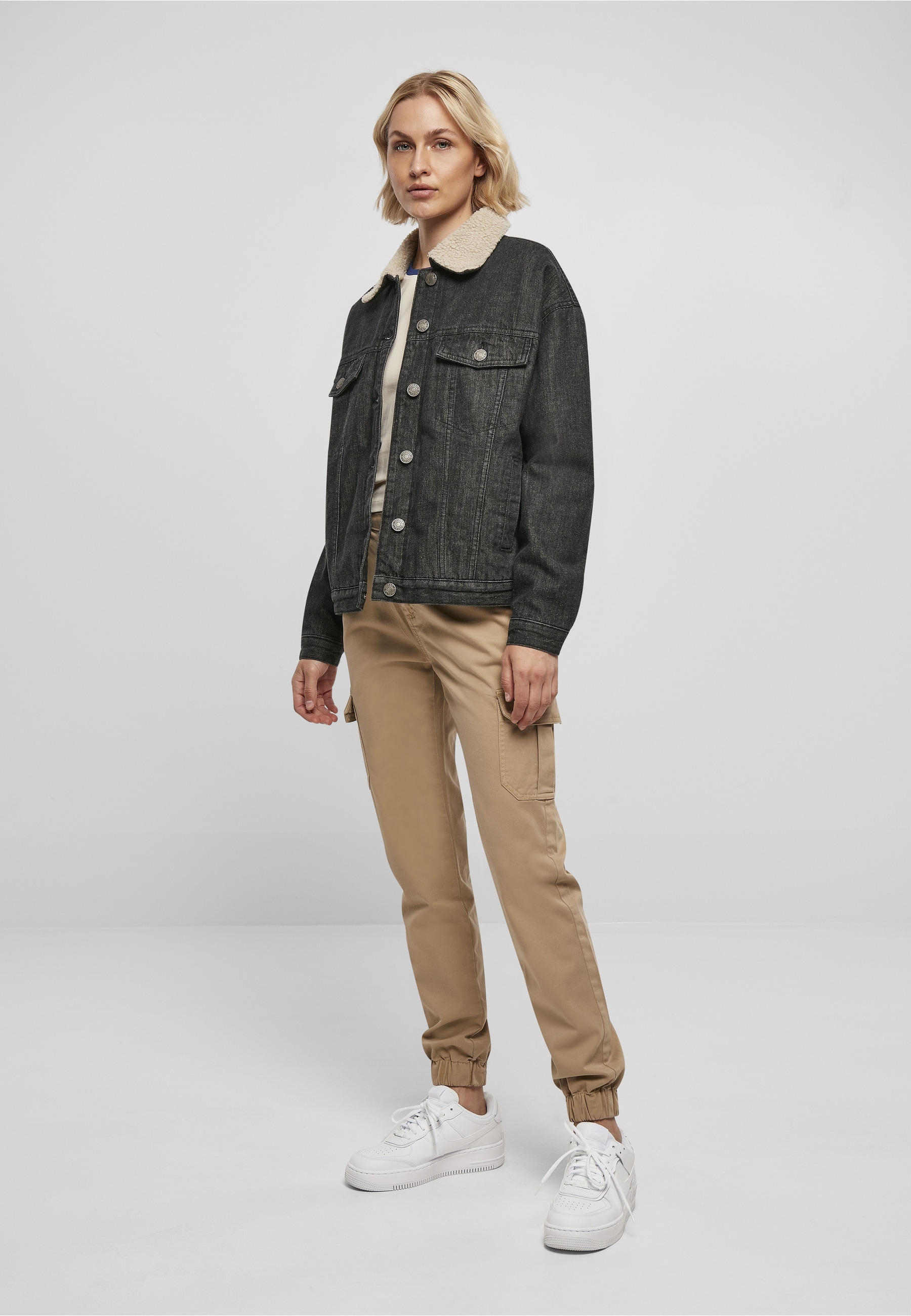 URBAN CLASSICS Jeansjacke »Urban Classics Damen Ladies Oversized Sherpa Denim Jacket« 1 Stk. tlg. ohne Kapuze