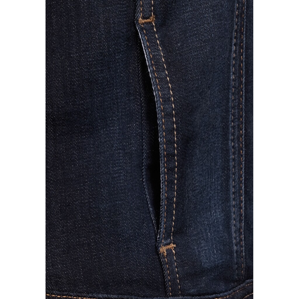 Damenmode Jacken STREET ONE Jeansjacke »Street One Blaue Jeansjacke«, mit Knopfleiste dark-blue-rinse Damenmode Jacken STREET ONE Jeansjacke »Street One Blaue Jeansjacke«, mit Knopfleiste dark-blue-rinse