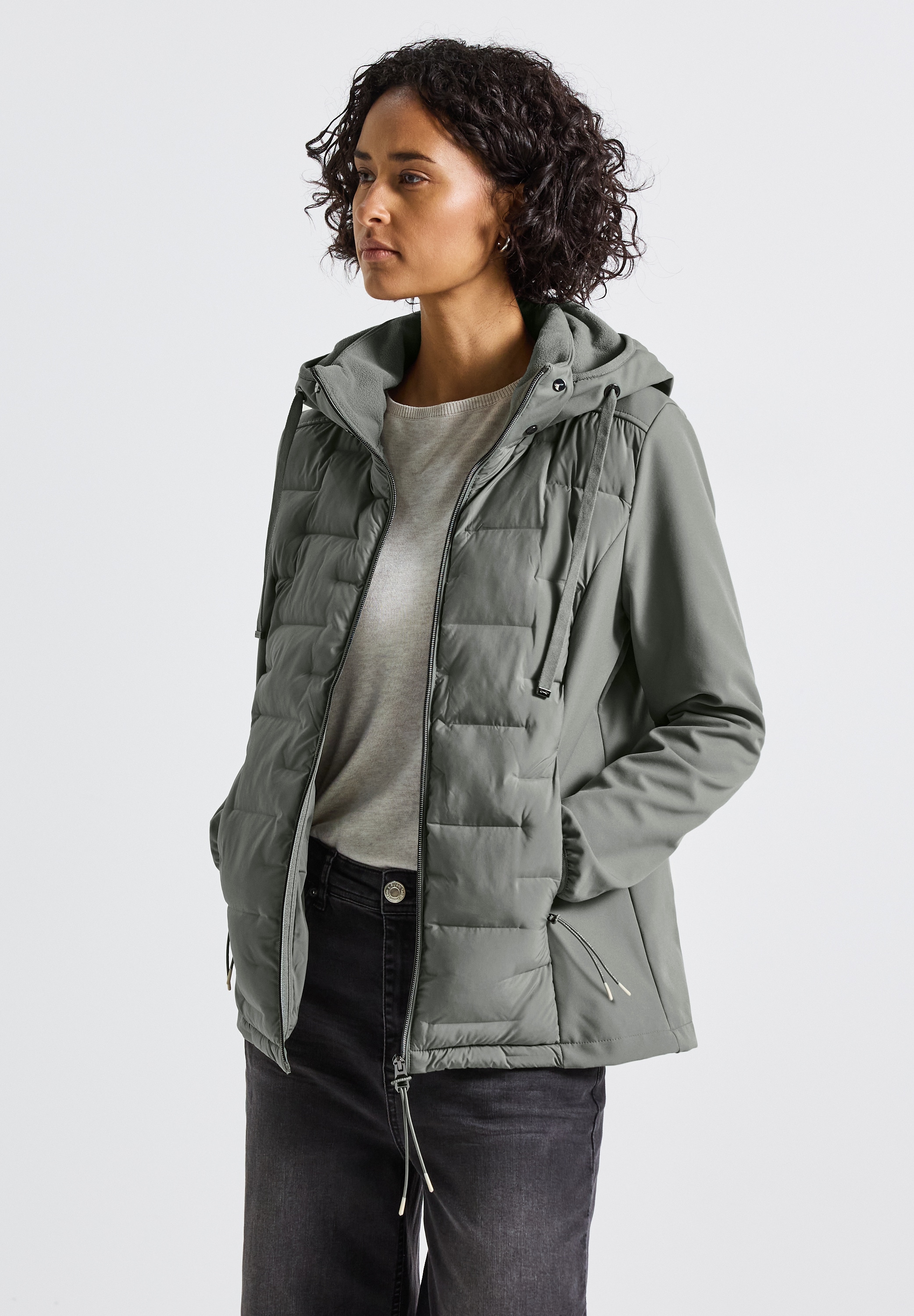 STREET ONE Softshelljacke, mit Kapuze, mit Kapuze mit Tunnelzugband günstig online kaufen
