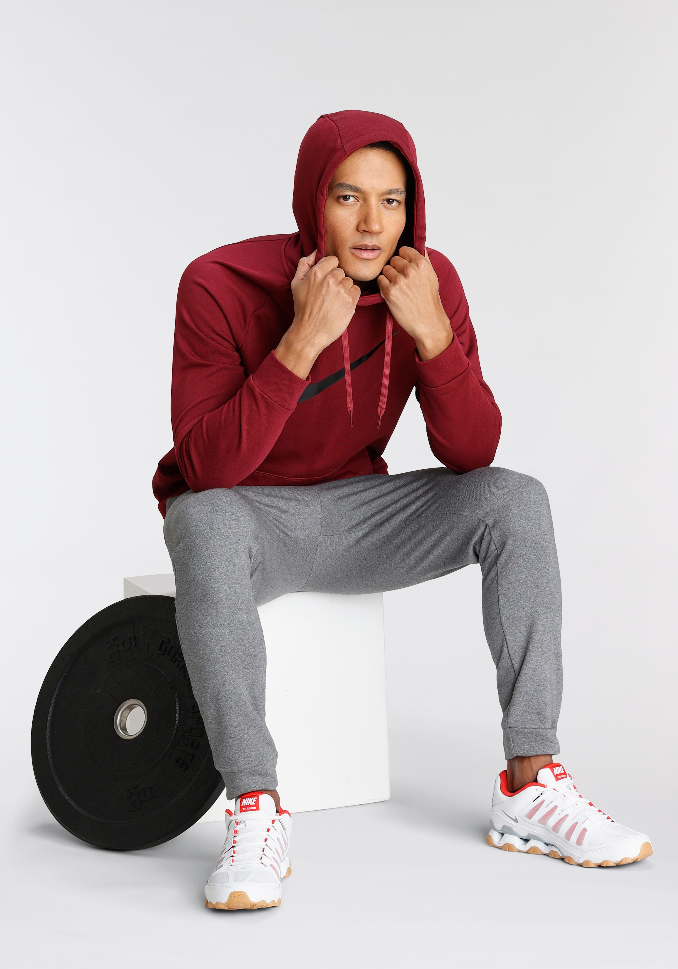 Nike Trainingshose »DRI-FIT MEN'S TAPERED TRAINING PANTS«