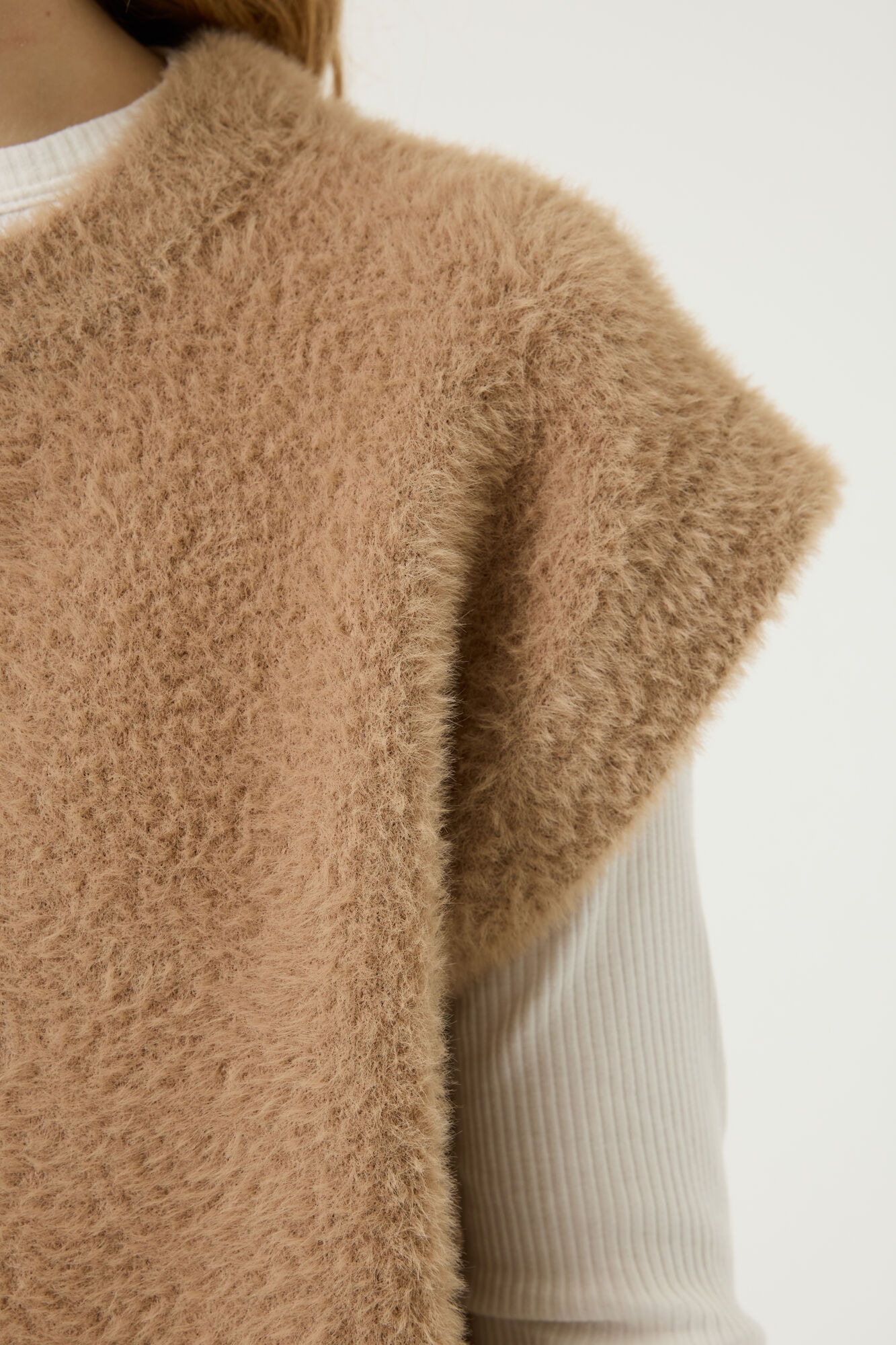 Garcia Strickweste mit Stickerei