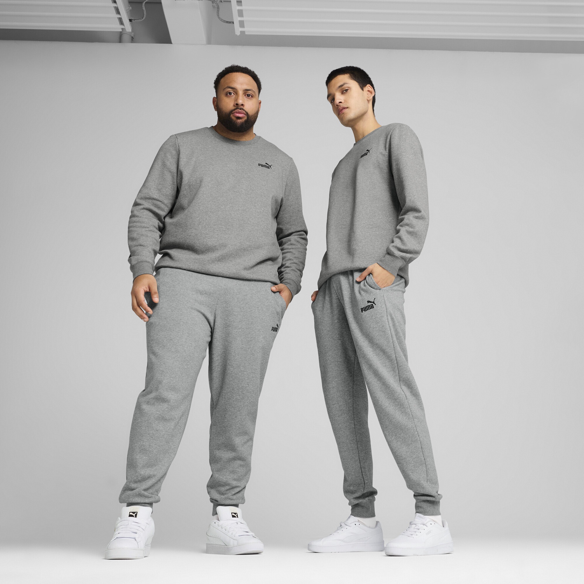 PUMA Sporthose »Essentials No. 1 Logo Jogginghose Herren«