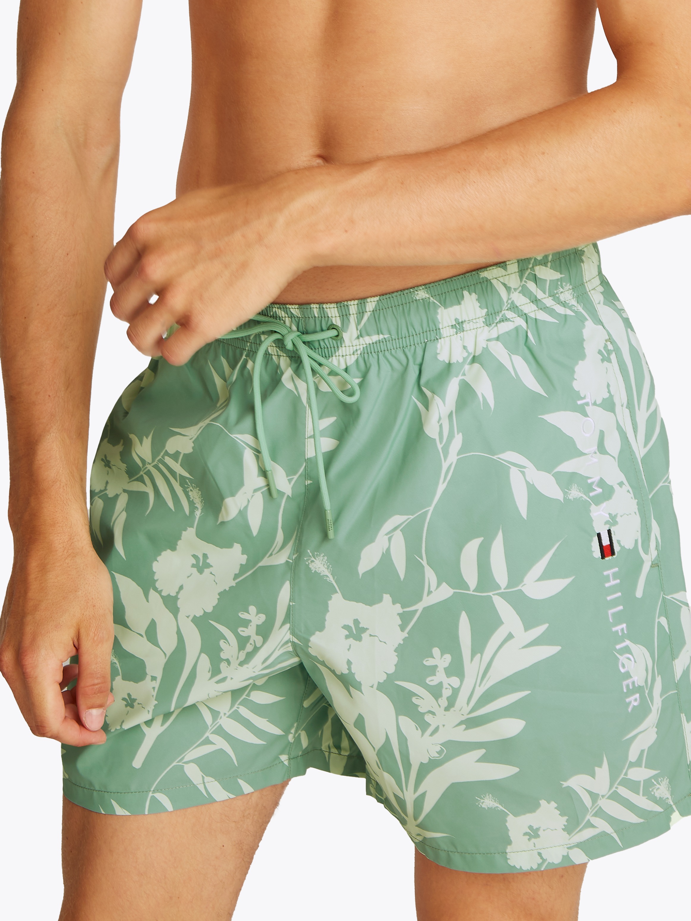 Tommy Hilfiger Swimwear Badeshorts "MEDIUM DRAWSTRING PRINT", mit tropische günstig online kaufen