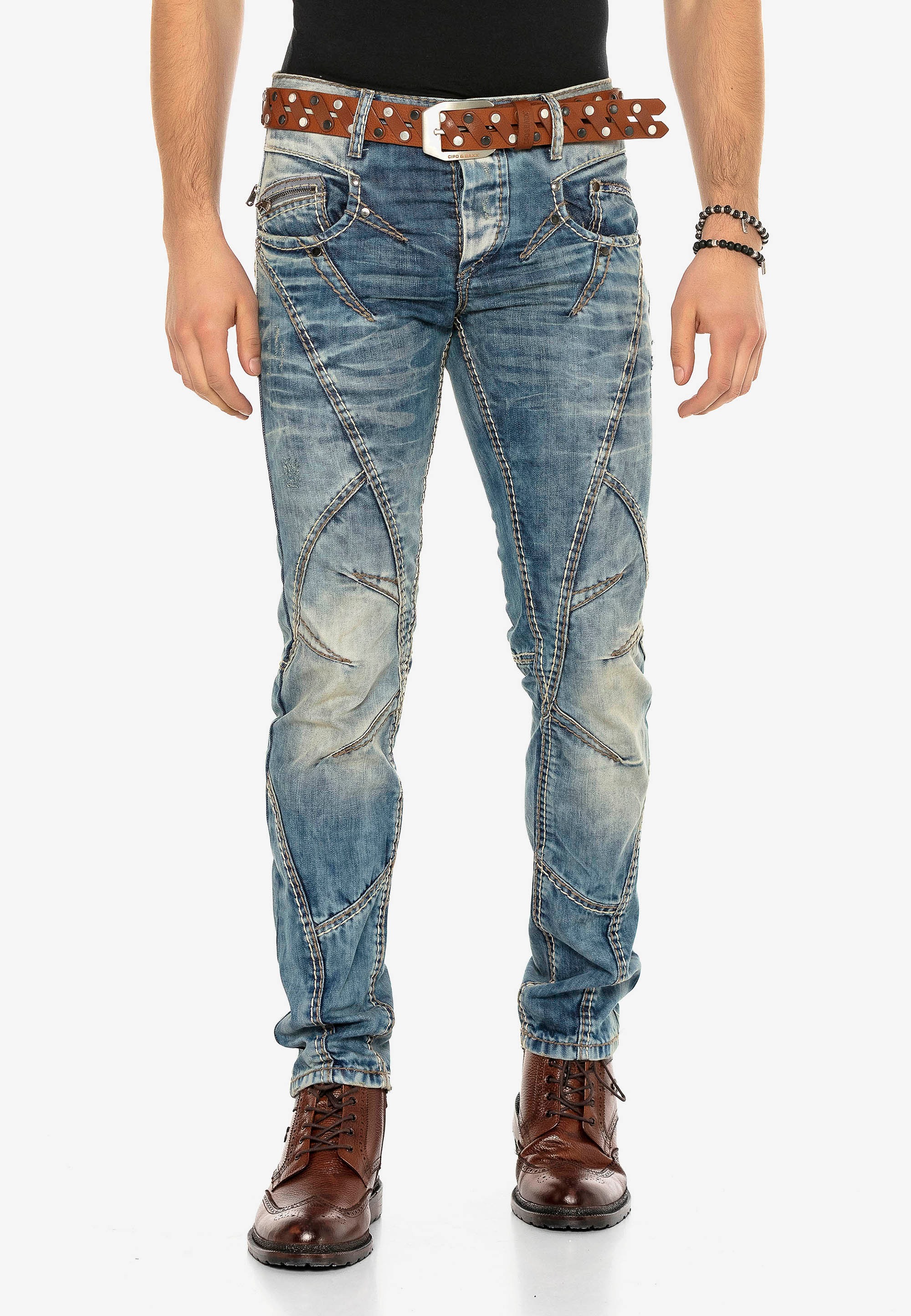 Cipo & Baxx Bequeme Jeans, mit dicker naht