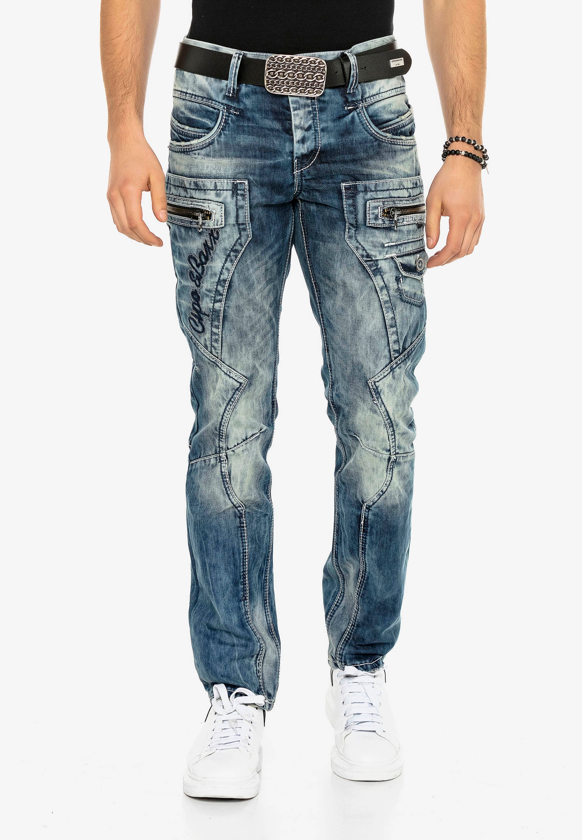 Bequeme Jeans, im lässigen Biker-Stil