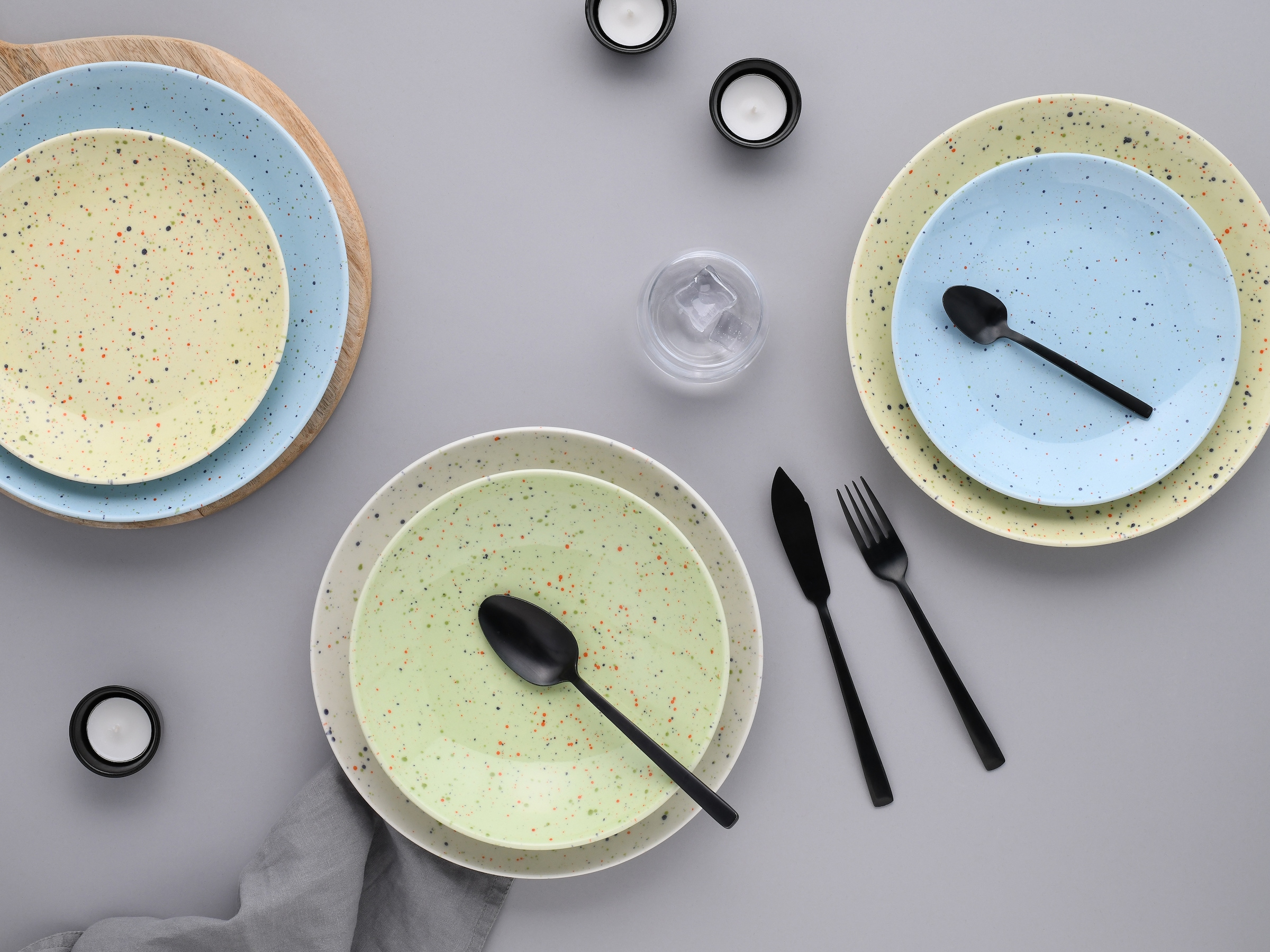 CreaTable Teller-Set »Confetti, Tellerset 12-tlg.«, (Set, 12 tlg.), Unregelmäßige bunte Punkte, Gute Laune Geschirr, Frisch, Freundlich