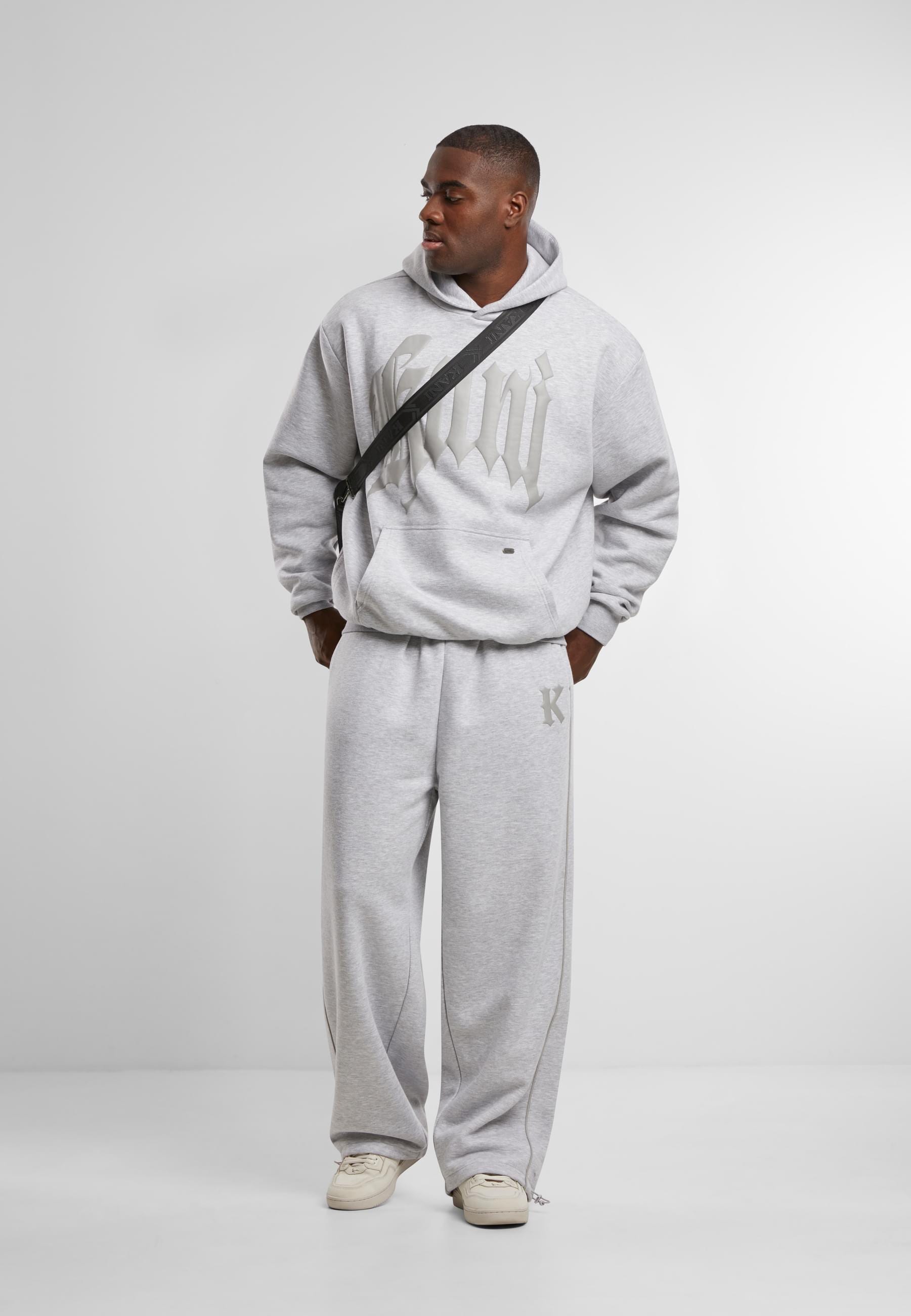 Karl Kani Kapuzensweatshirt »Karl Kani KK Puffy Kani Os Hoodie«, (1 tlg.)
