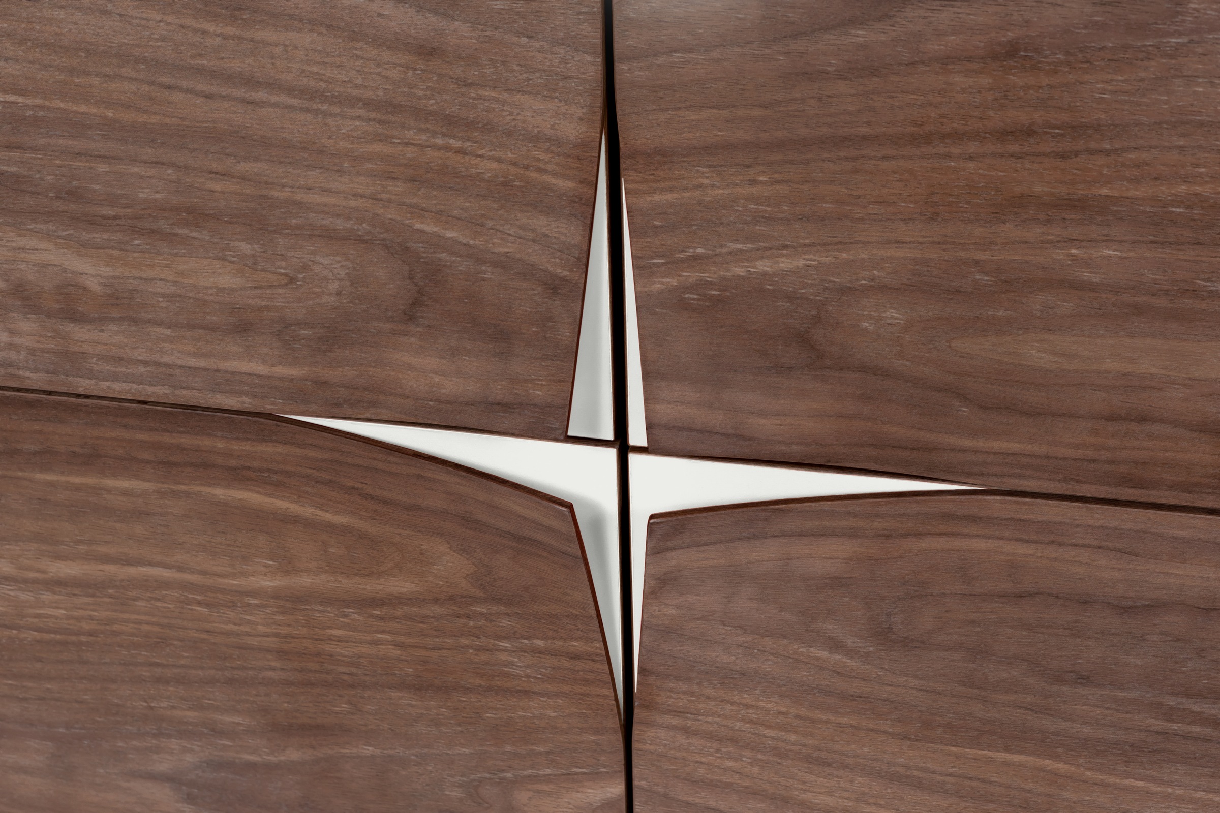Woodman Highboard, Kommode mit Holzfurnier aus Eiche, im Skandinavischen Design