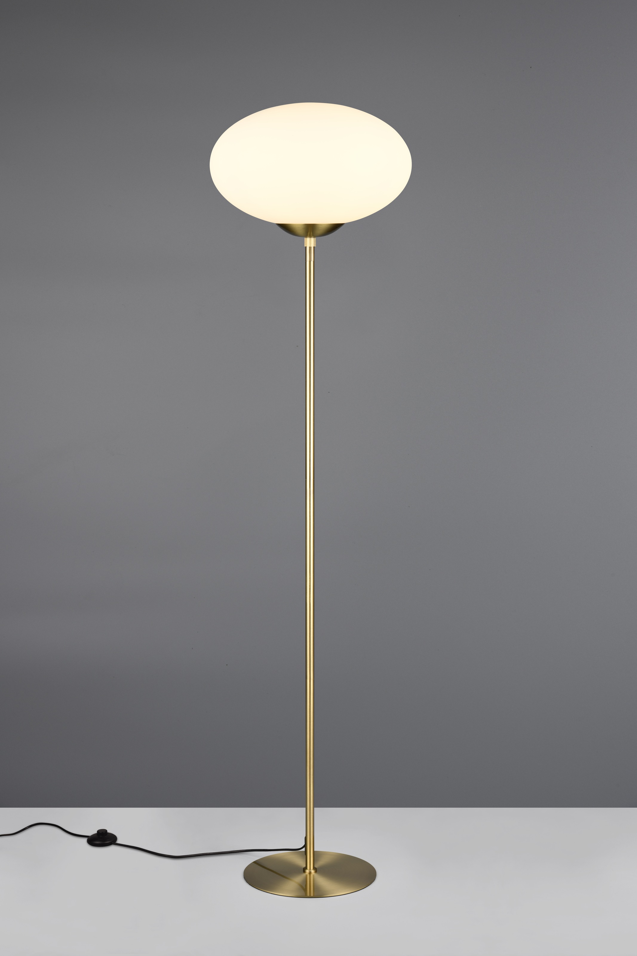 TRIO Leuchten Stehlampe »FOMENTO, Stehleuchte mit Glasschirm Ø 40cm, exkl 1x E27 max 40W« E27 1 Stk. warmweiß - kaltweiß Stehleuchte Metall mit Glas Lampenschirm, Glas opalweiß Höhe 150cm