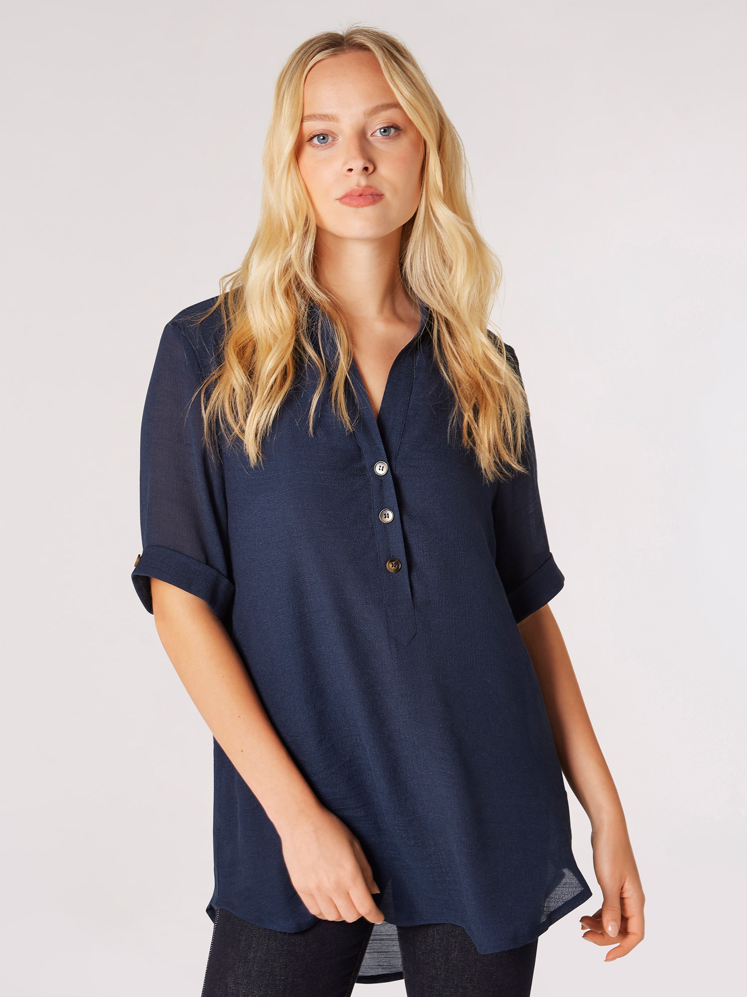 Apricot Klassische Bluse "Top in Shimmeroptik" mit Zierknöpfen