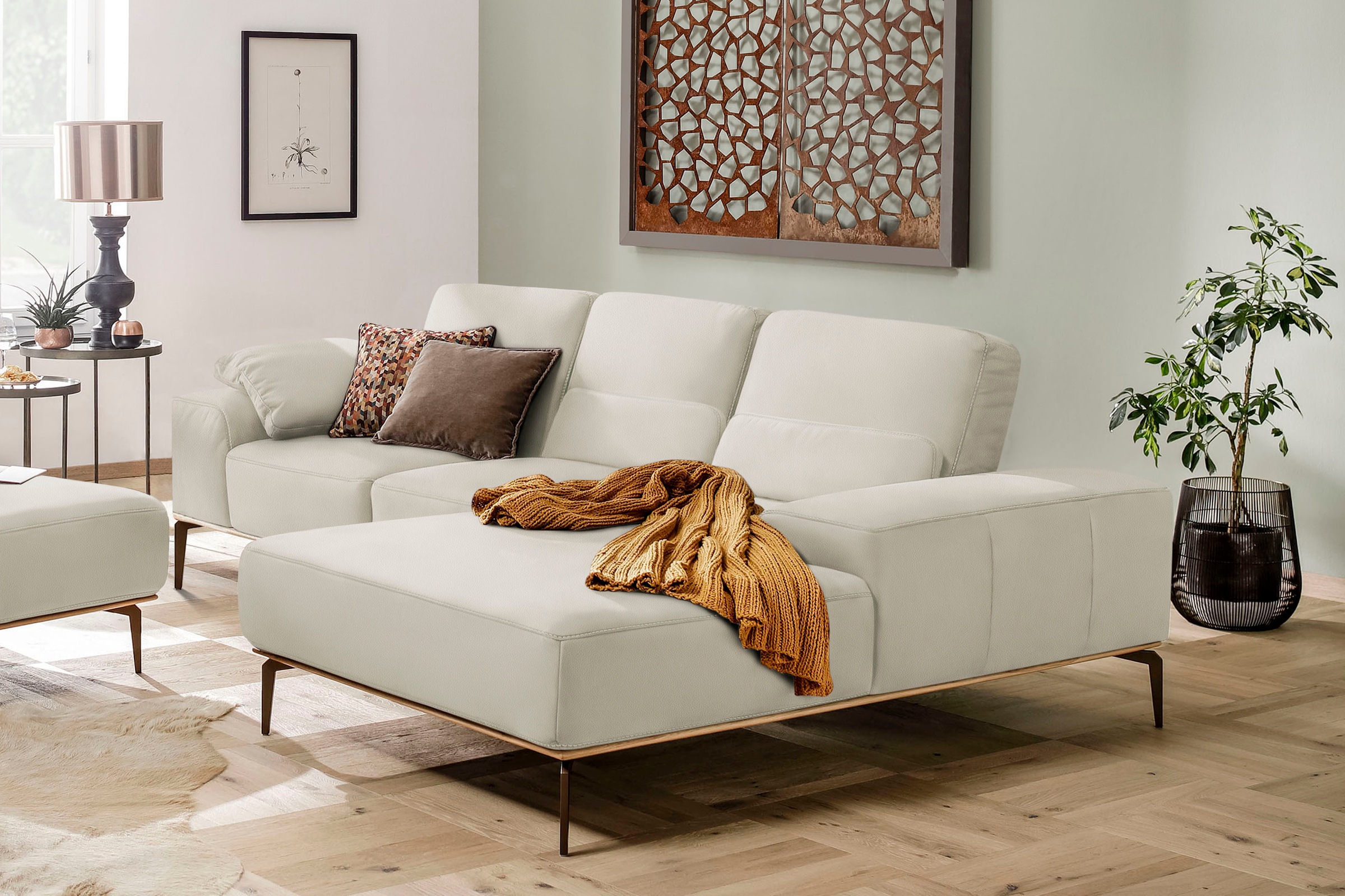 W.SCHILLIG Ecksofa »run, Designsofa mit tollem Sitzkomfort, bequem, L-Form«, mit Holzsockel, Füße in Bronze pulverbeschichtet, Breite 279 cm