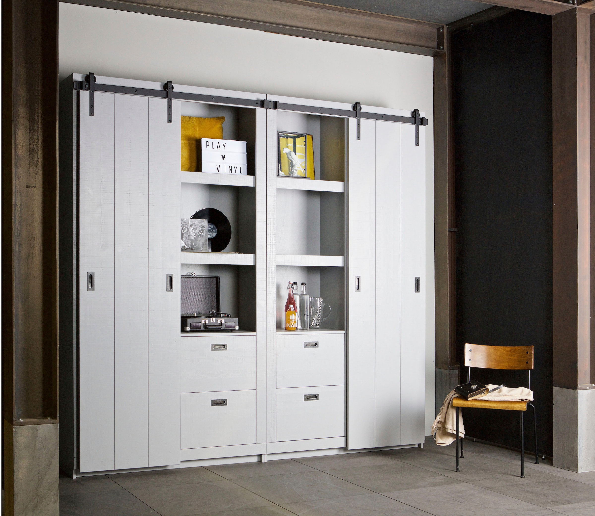 vtwonen Vitrine »Slide, mit Schiebetür«, mit 4 Schubkästen, H 230 cm x B 120 cm