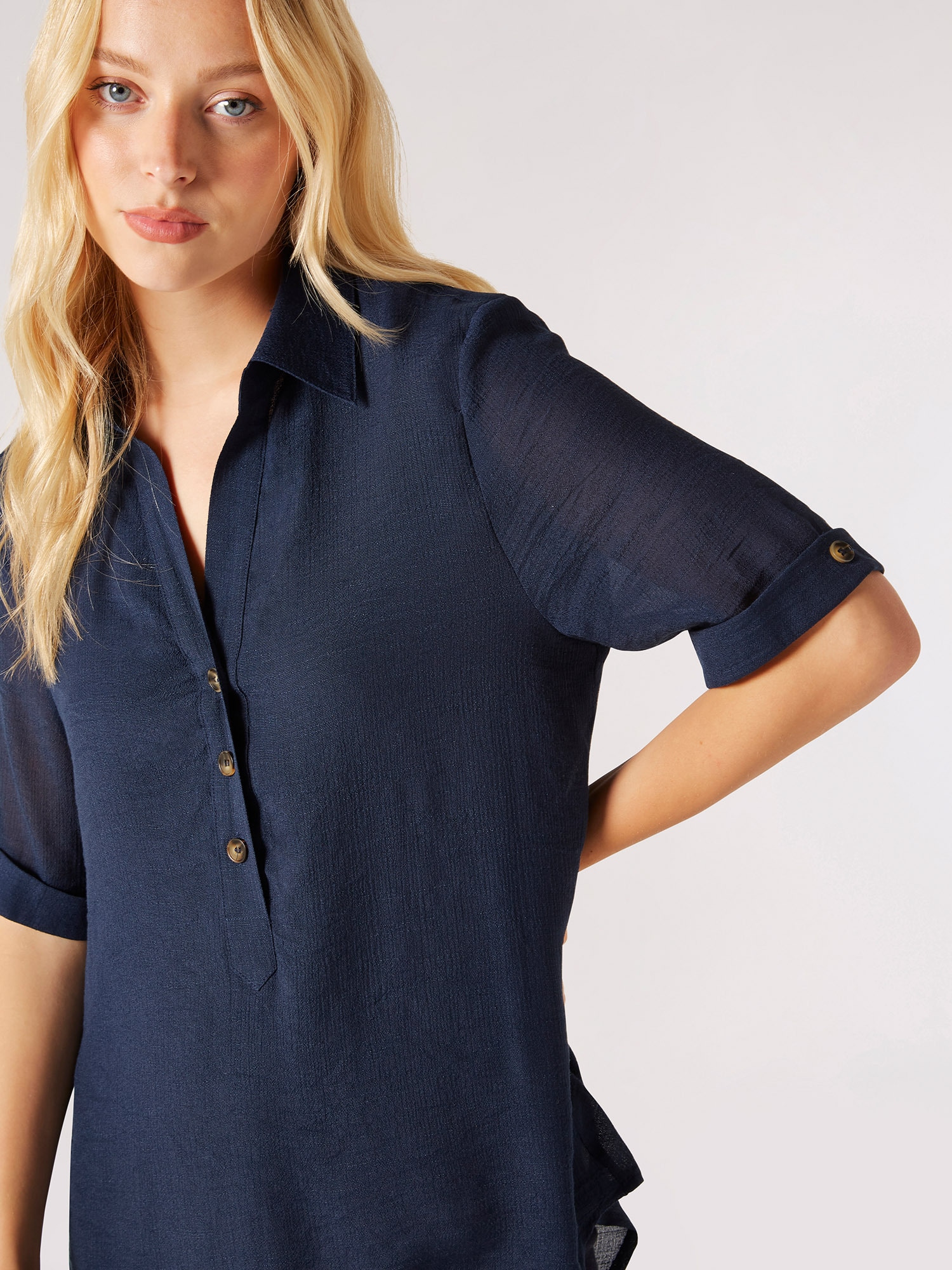 Apricot Kurzarmbluse »Bluse« mit Zierknöpfen