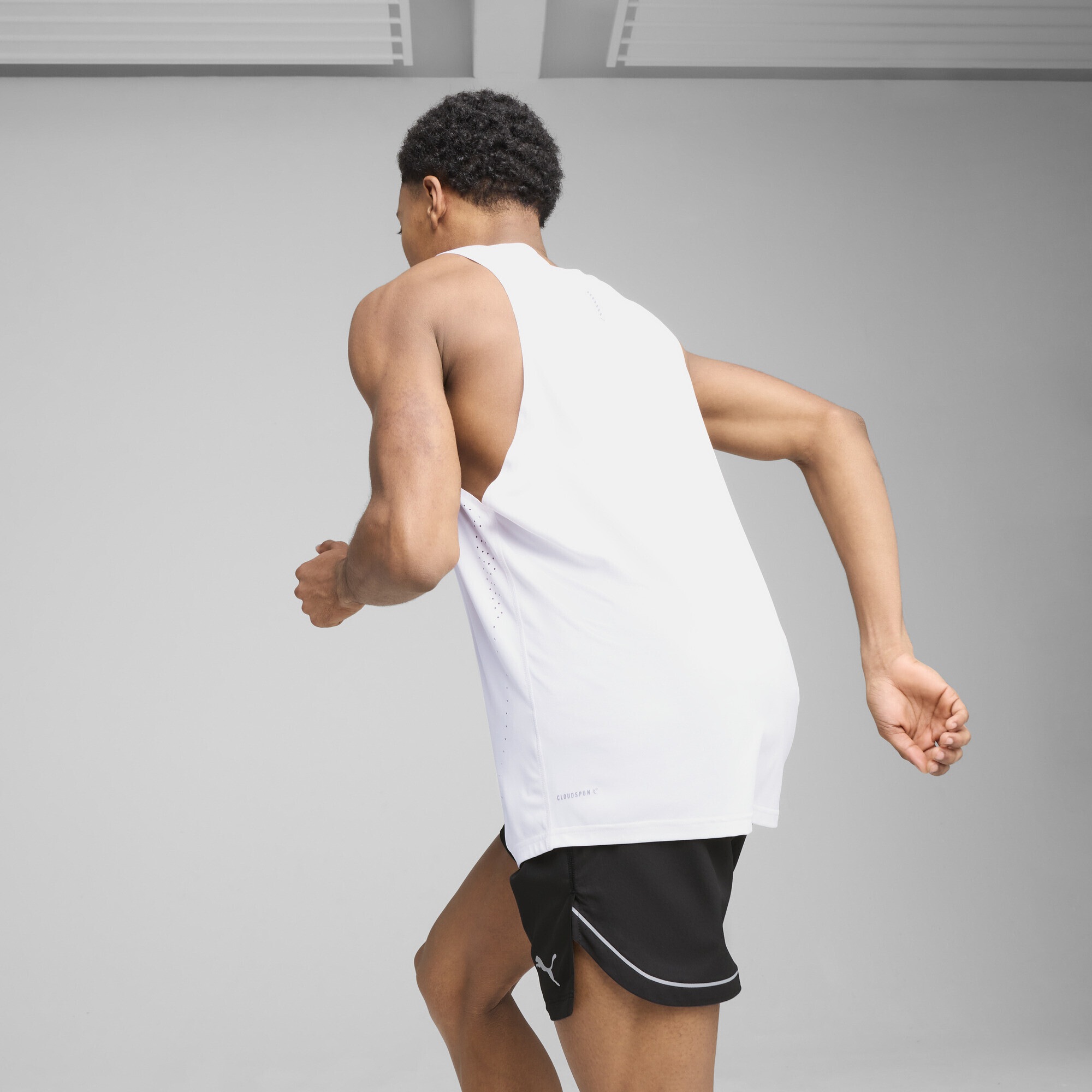 PUMA Trainingsshirt »CLOUDSPUN Lauf-Tanktop Herren«