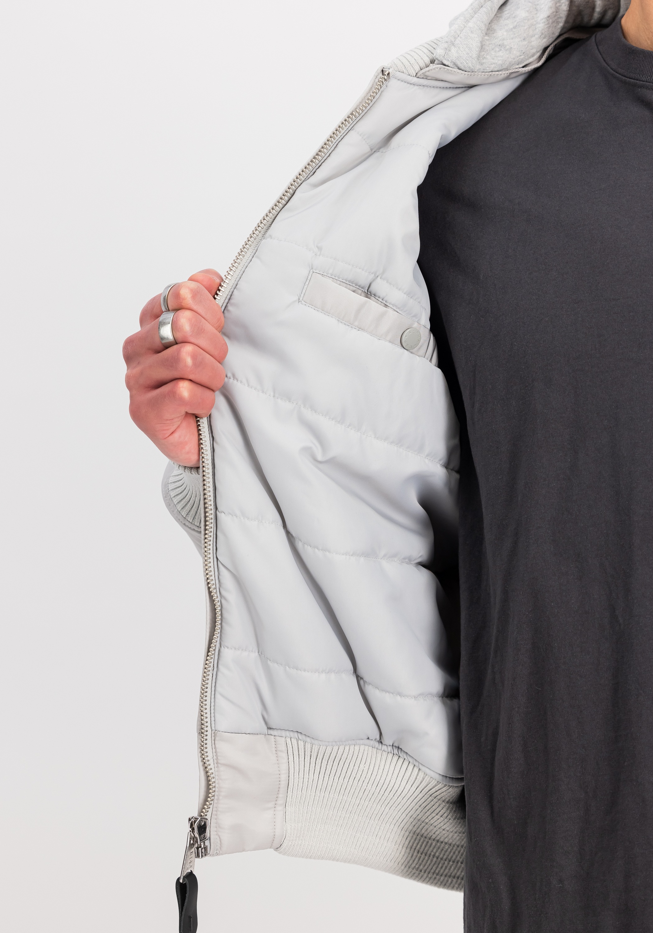 Alpha Industries Bomberjacke »Alpha Industries Men - Bomber Jackets MA-1 Zip Hood Back Print«
