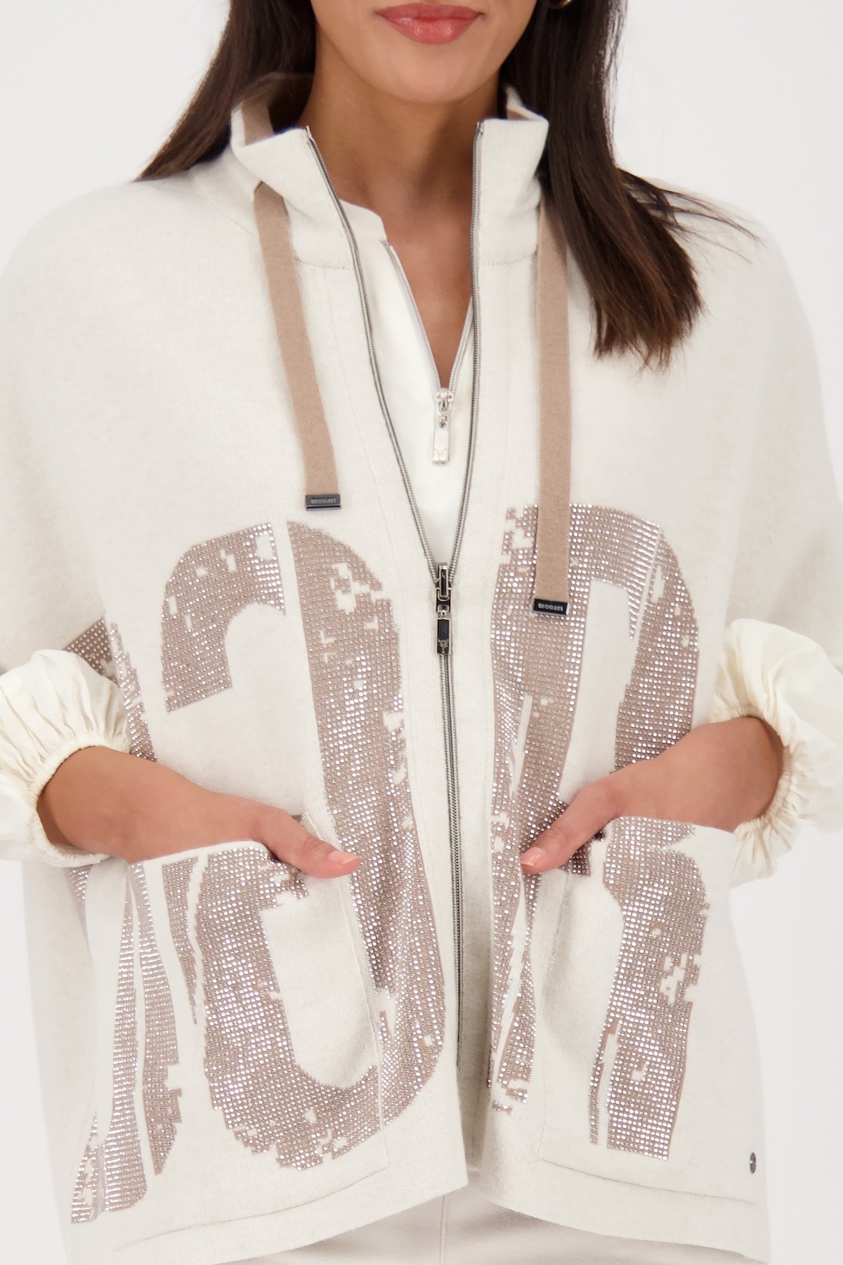 Monari Strickcape »Jacke Strickcape Schrift«, Oversize fit mit Rundhalsausschnitt mit Stehkragen