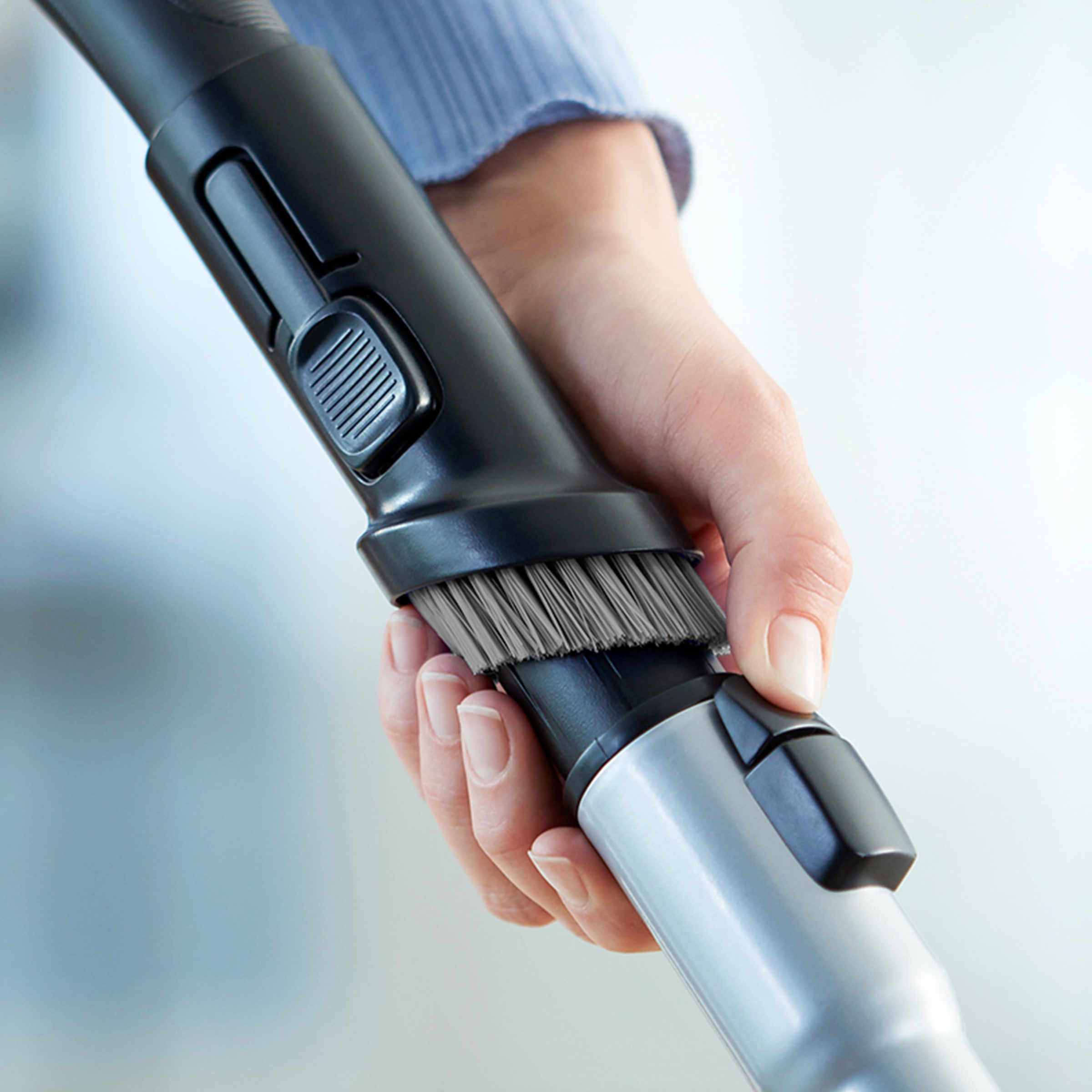 Philips Bodenstaubsauger »FC9331/09« 900 W beutellos mit 1,5 l Fasungsvermögen und Tri-Active-Düse