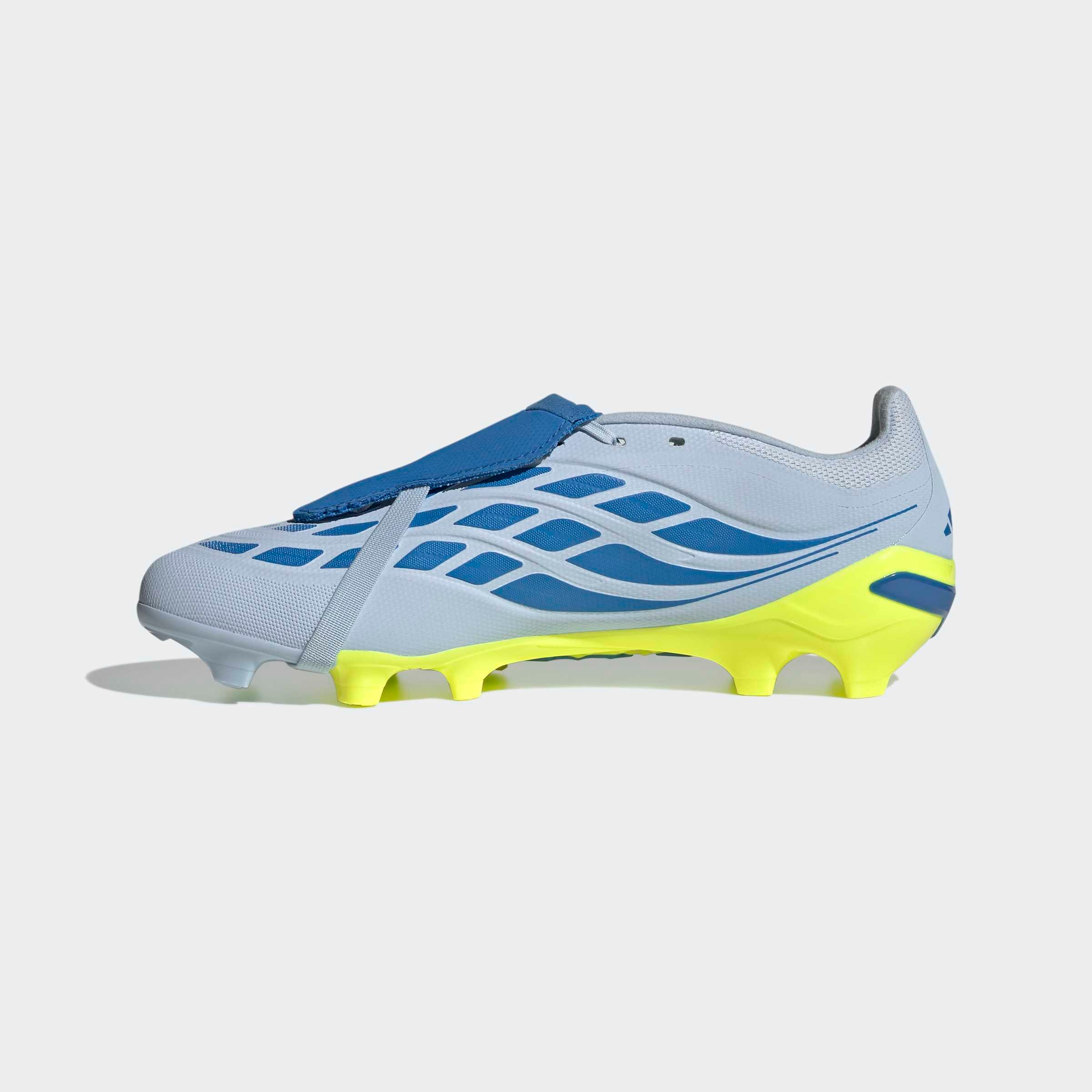 adidas Performance »PREDATOR LEAGUE  MIT UMSCHLAGBARER ZUNGE FÜR FESTE BÖDEN«  Außensohle für Rasen und feste Böden