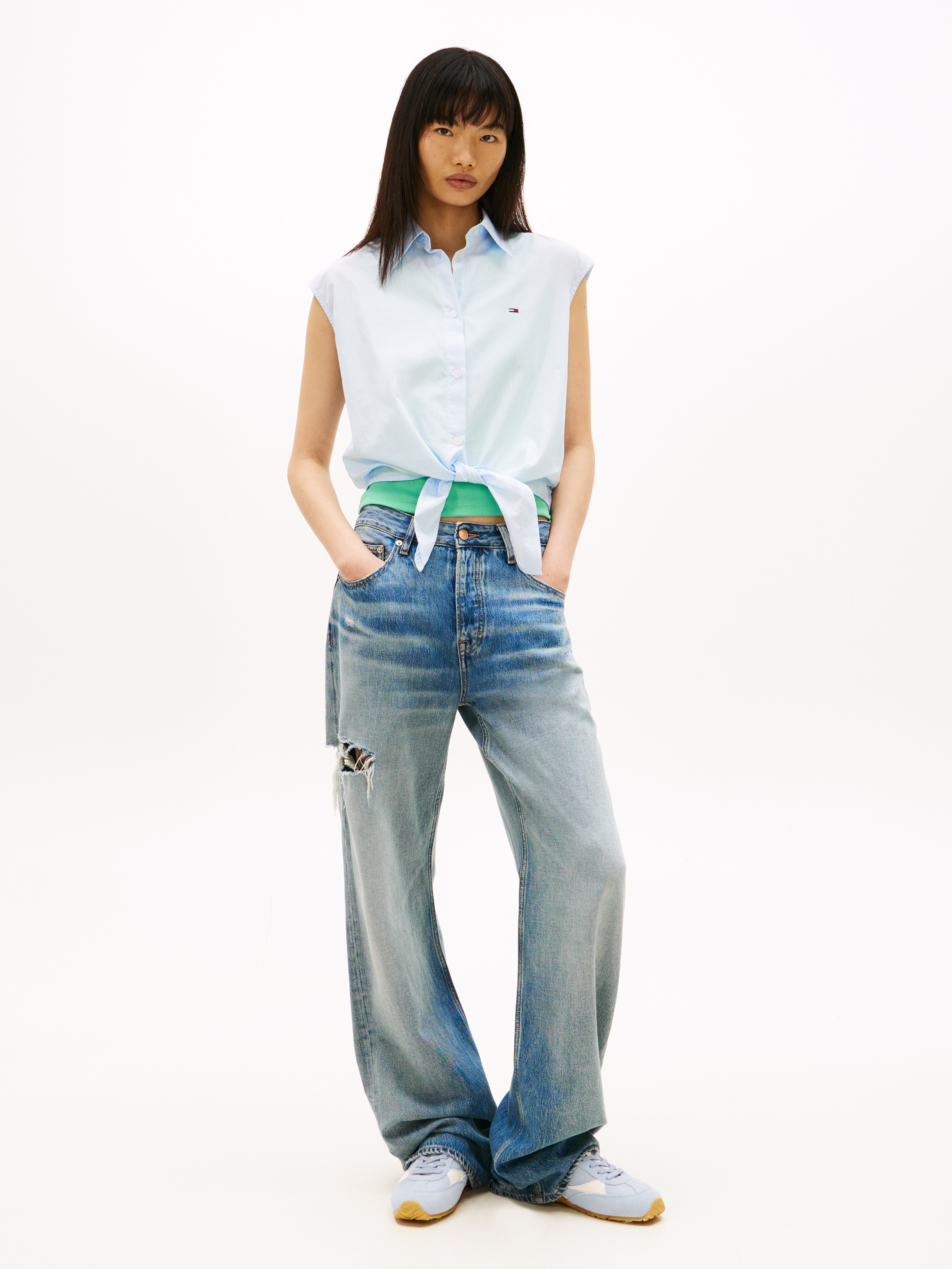Tommy Jeans Blusentop »TJW TIE FRONT POPLIN SHIRT« mit Knoten Detail am Saum, reine Baumwolle