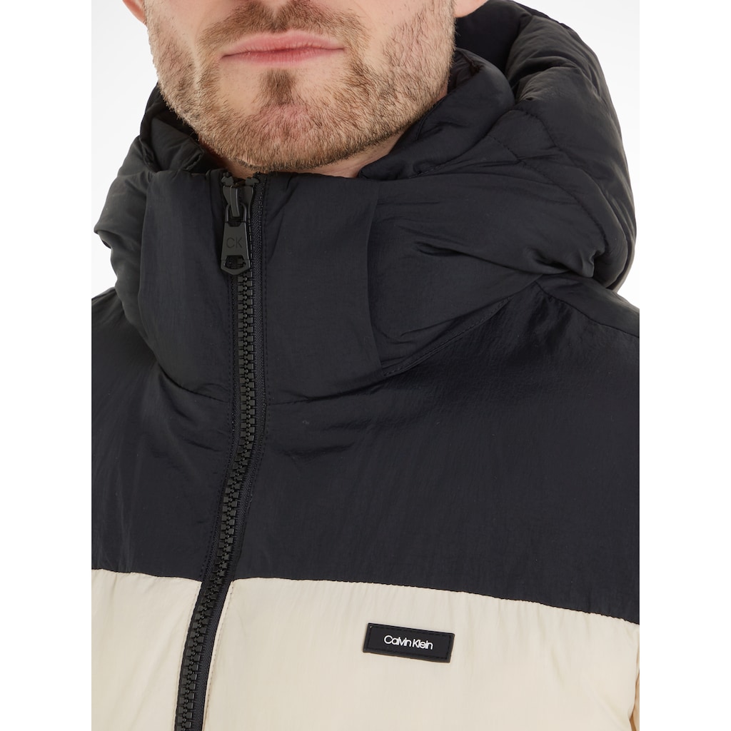 Calvin Klein Steppjacke »CRINKLE NYLON COLOR BLOCK PUFFER«, mit Kapuze