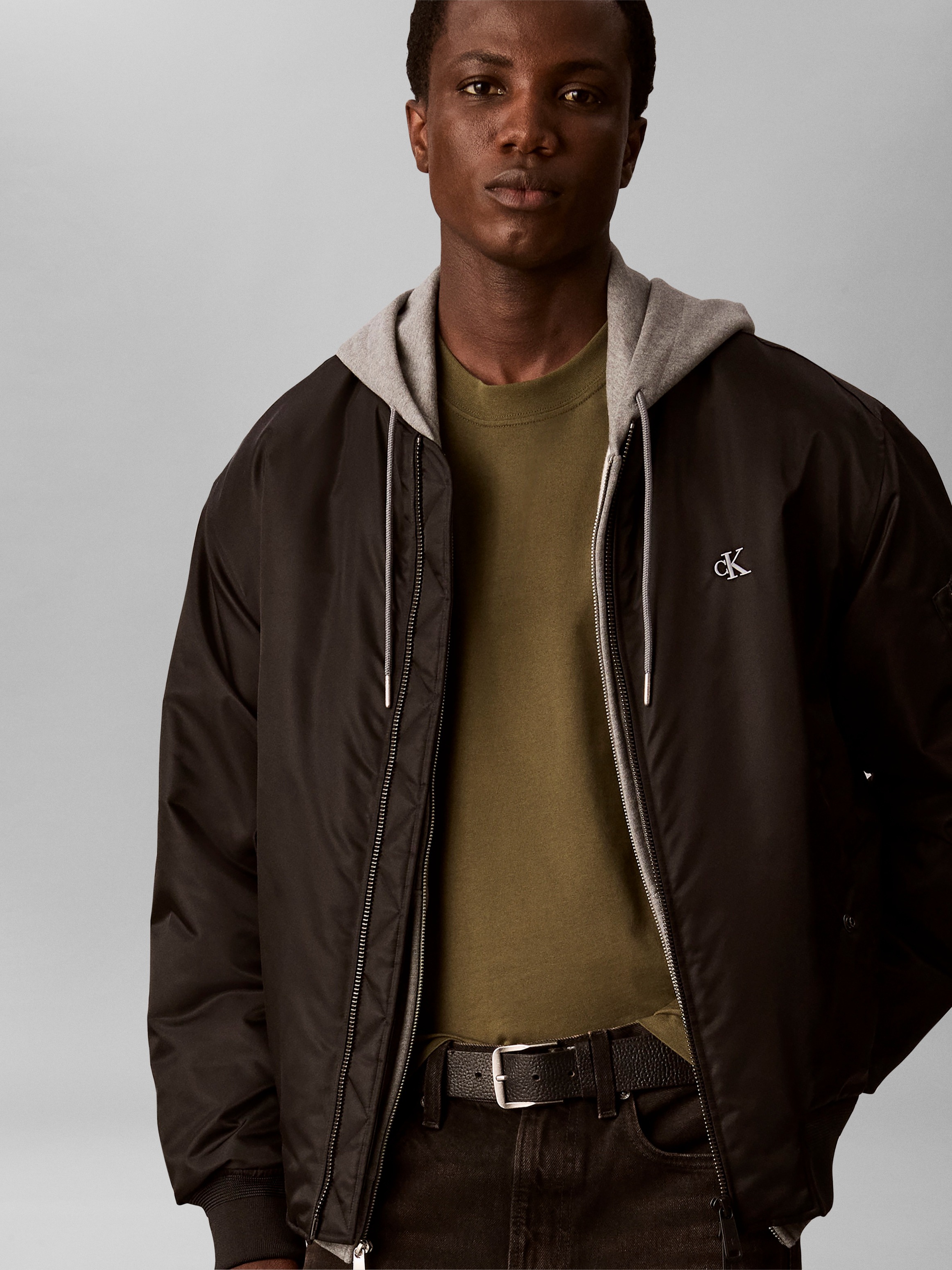 Calvin Klein Jeans Sweatshirt , Rundhalsuasschnitt, Regular Fit, Logo-Stickerei
