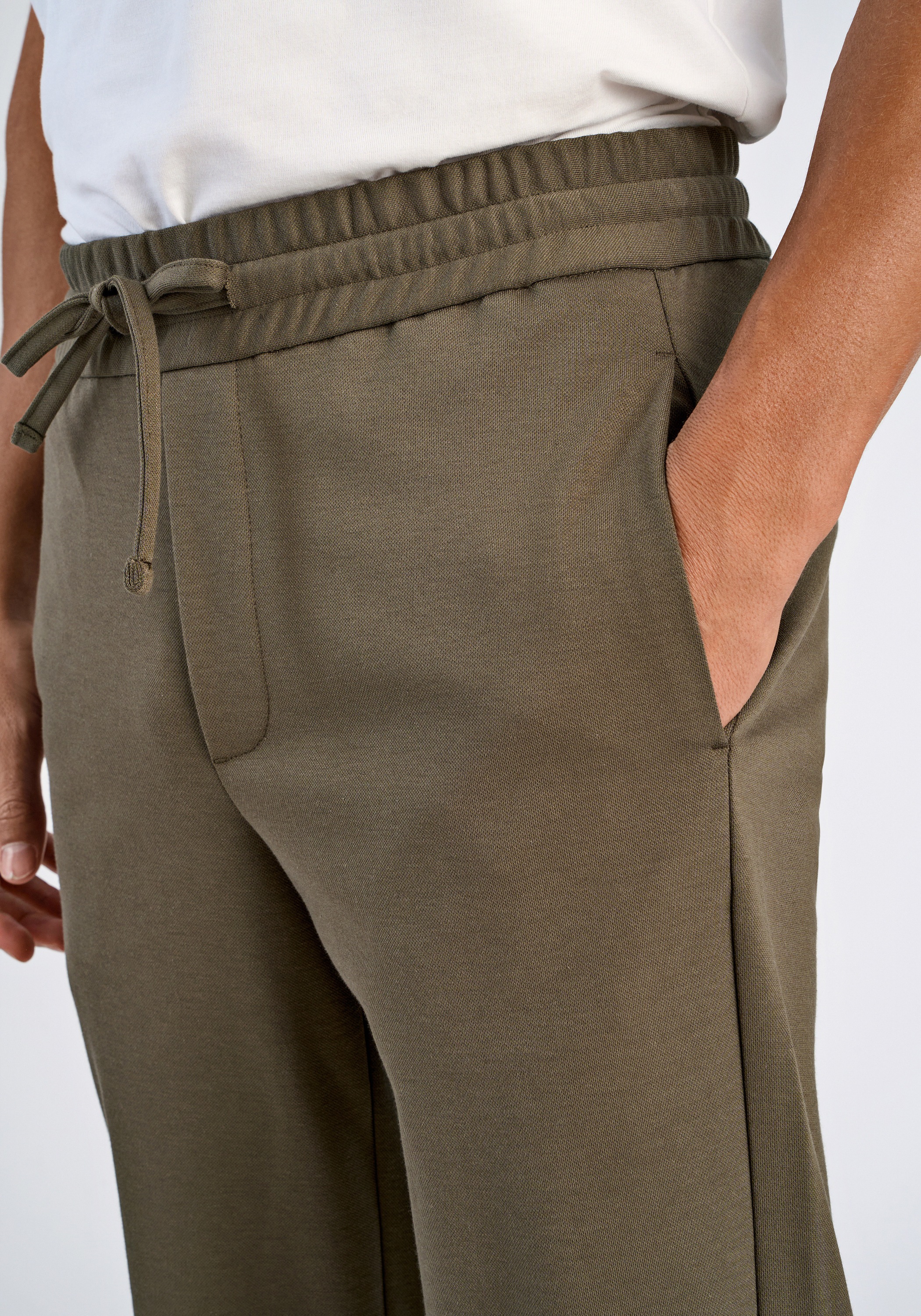 Stoffhose LINDBERGH "Stoffhose Relaxed Fit", Herren, Gr. XXL, true army, Obermaterial: 75% Polyester, 22% Viskose, 3% Elasthan, meliert, relaxed fit, Hosen Stoffhose 2