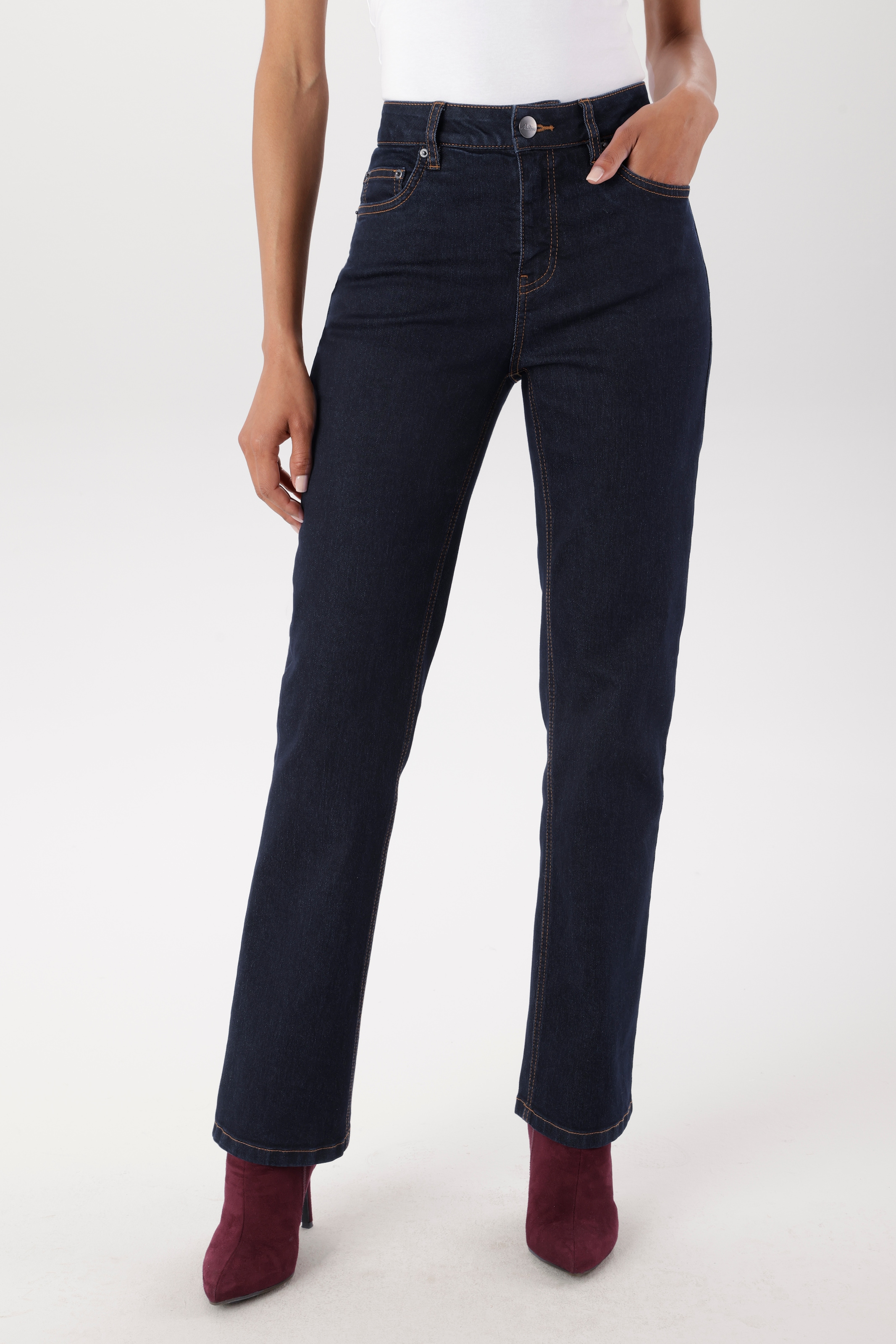 Aniston SELECTED 5-Pocket-Jeans in Straight-Form und dunkler, moderner Waschung - NEUE KOLLEKTION