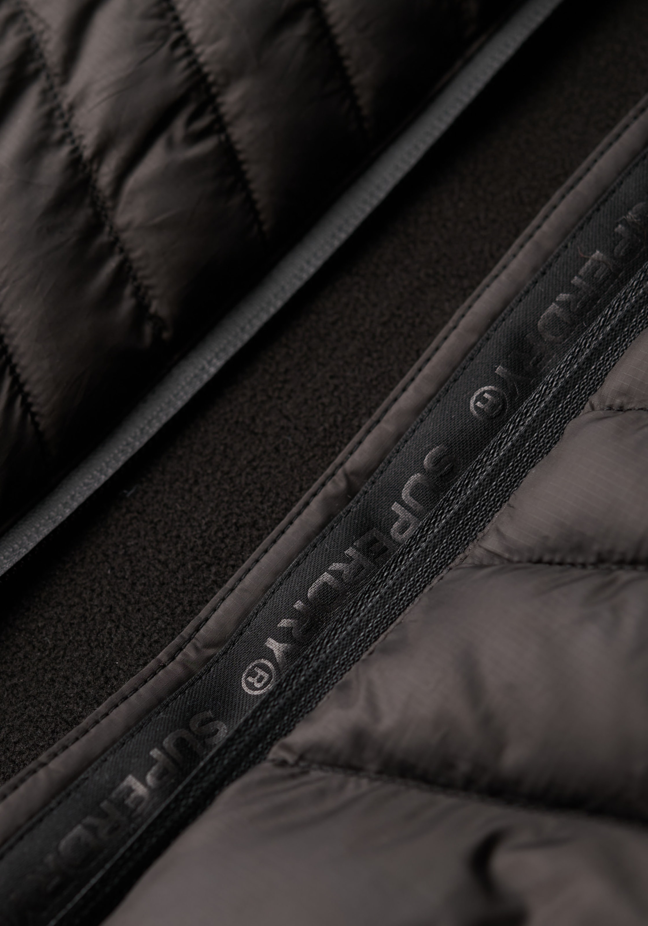 Superdry Fleecejacke »HOODED STORM FLEECE JKT«, mit Kapuze