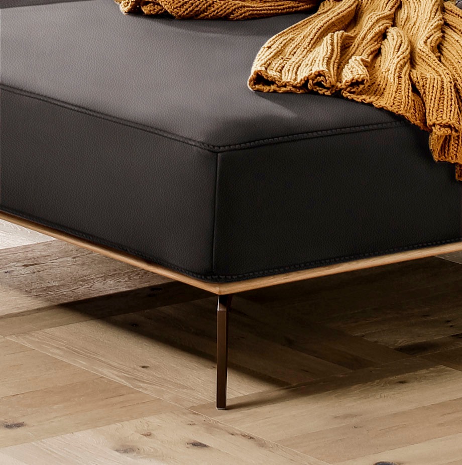 W.SCHILLIG Ecksofa »run, Designsofa mit tollem Sitzkomfort, bequem, L-Form«, mit Holzsockel, Füße in Bronze pulverbeschichtet, Breite 319 cm