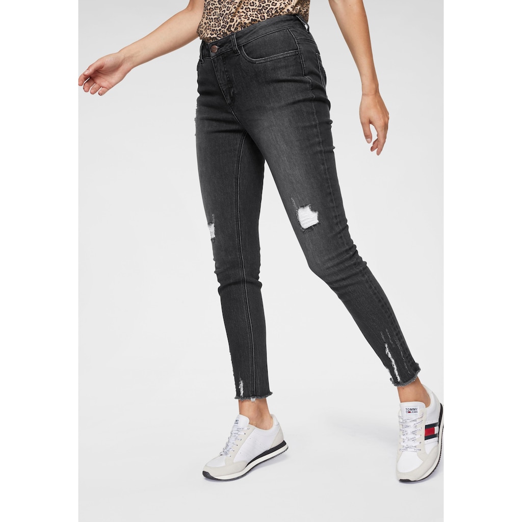 Aniston CASUAL Skinny-fit-Jeans, mit Destroyed-Effekt