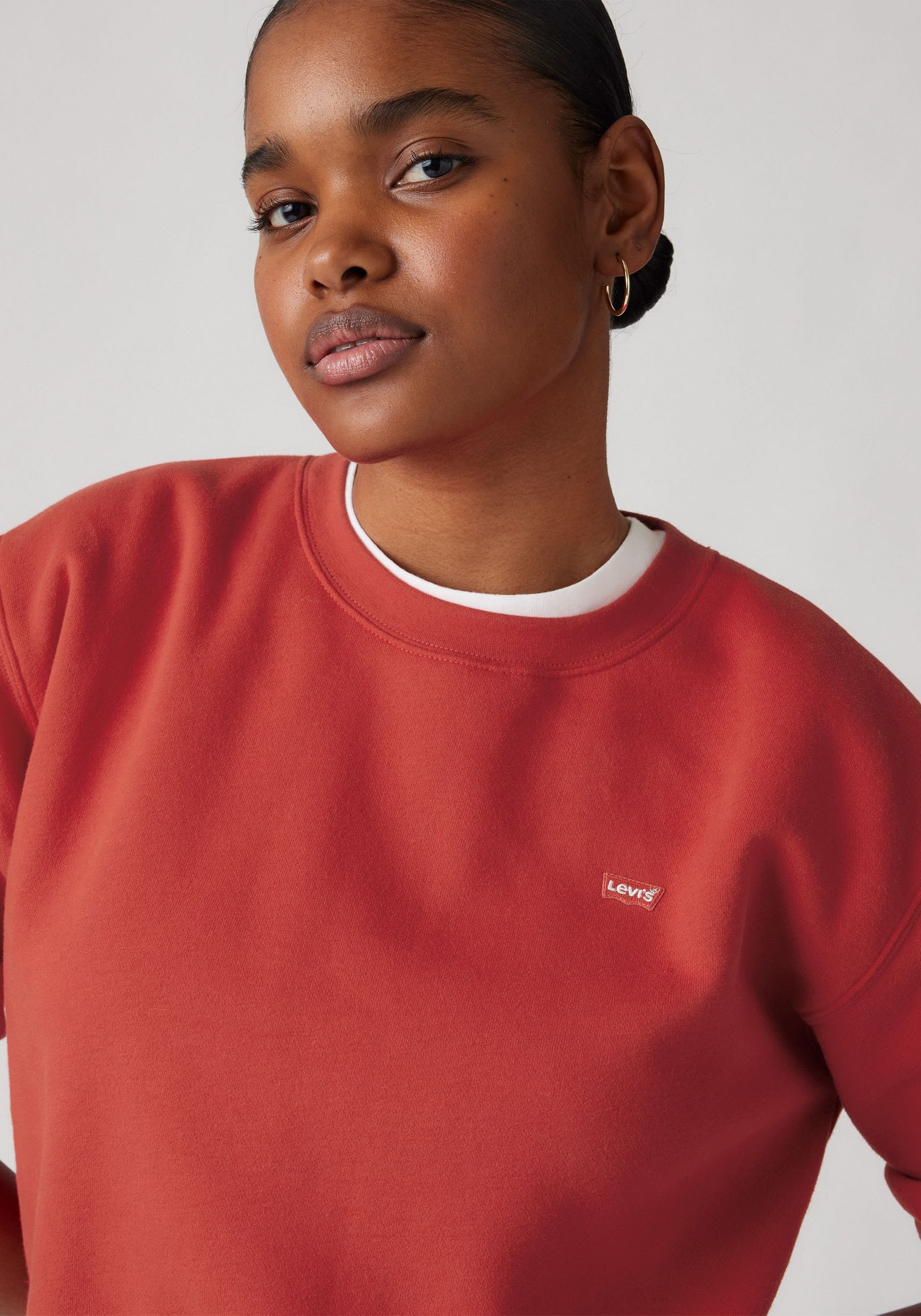 Levi's® Sweatshirt »EVERYDAY«, mit kleinem Logo auf der Brust