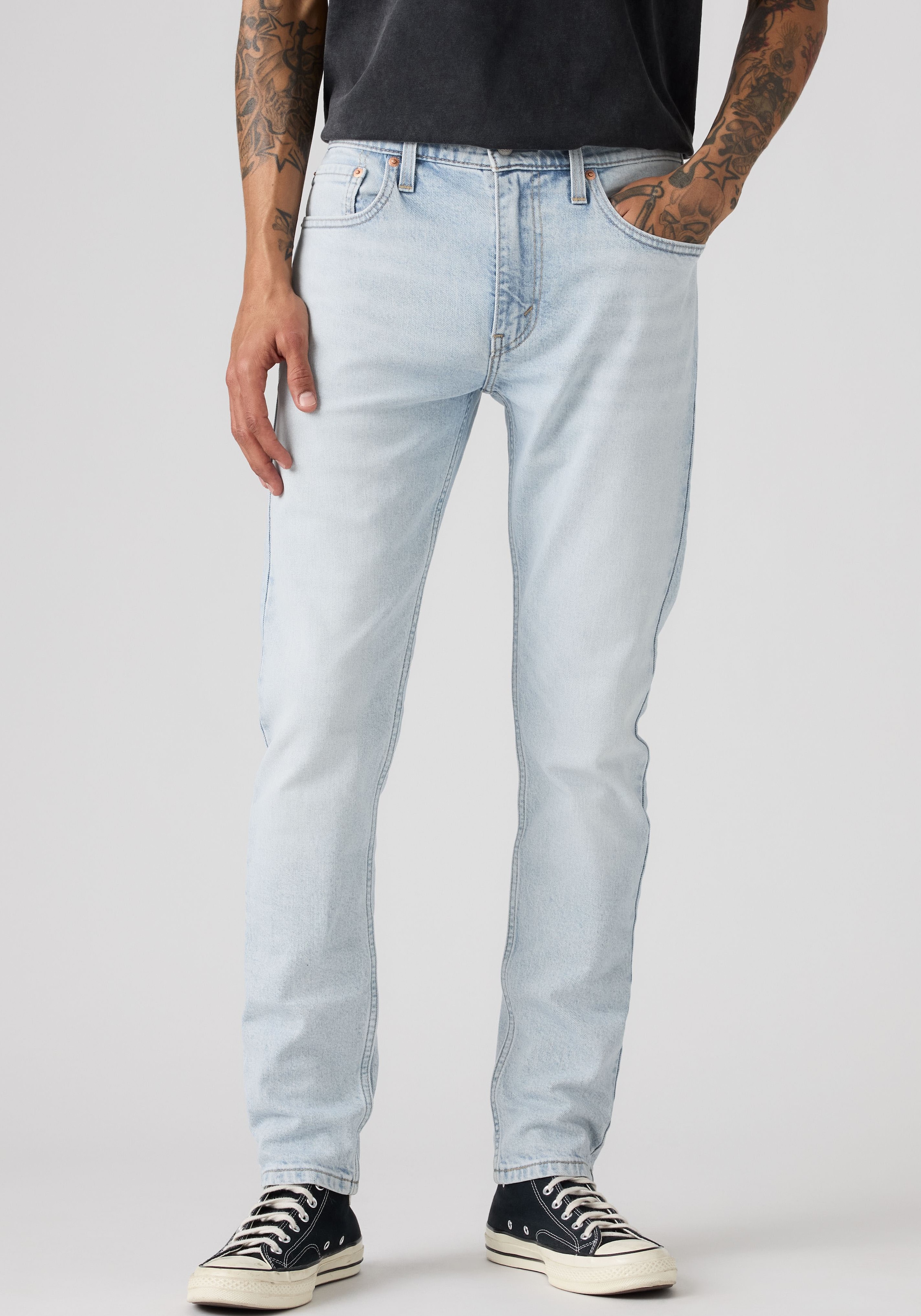 Levis "512 Slim Taper Fit" mit Markenlabel