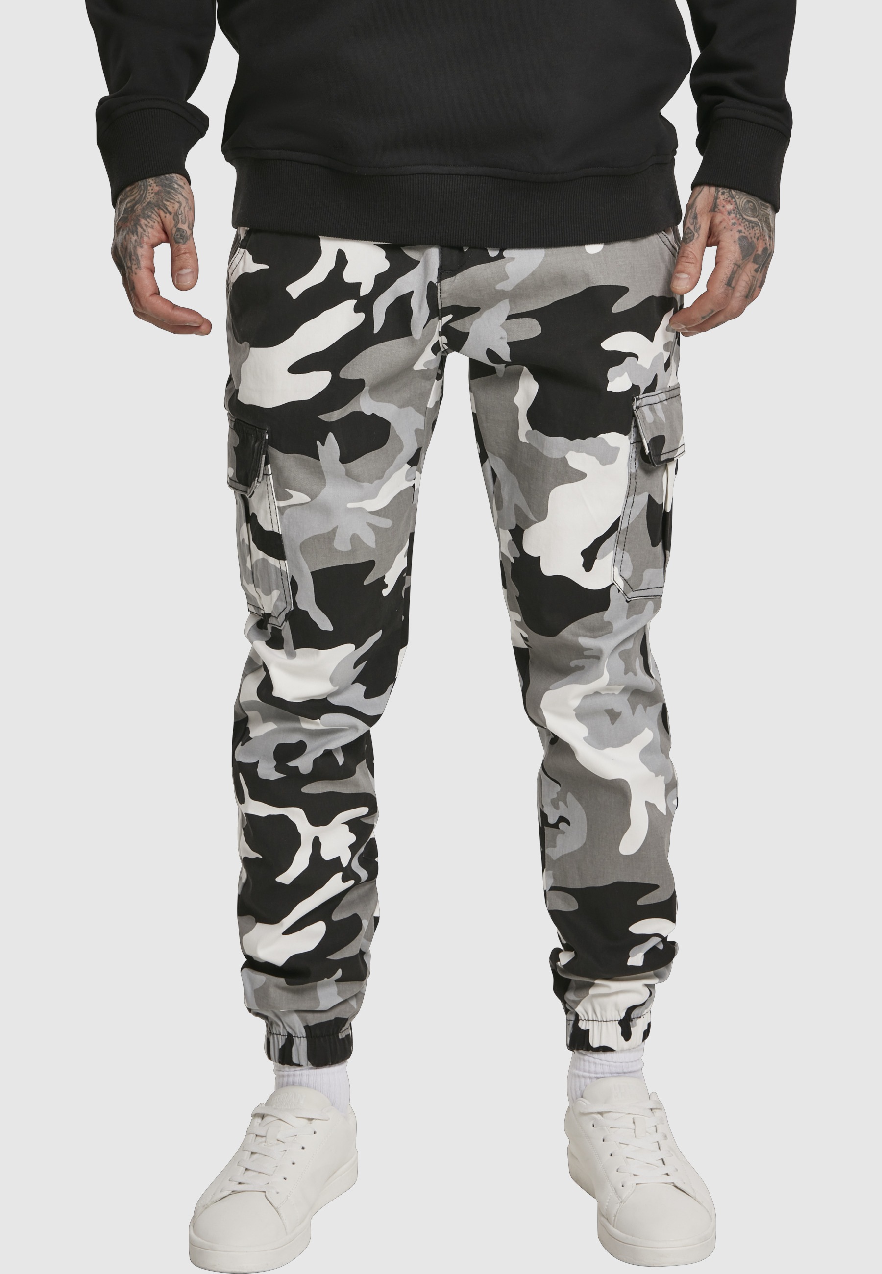 URBAN CLASSICS Cargohose »Urban Classics Herren Camo Cargo Jogging Pants 2.0«