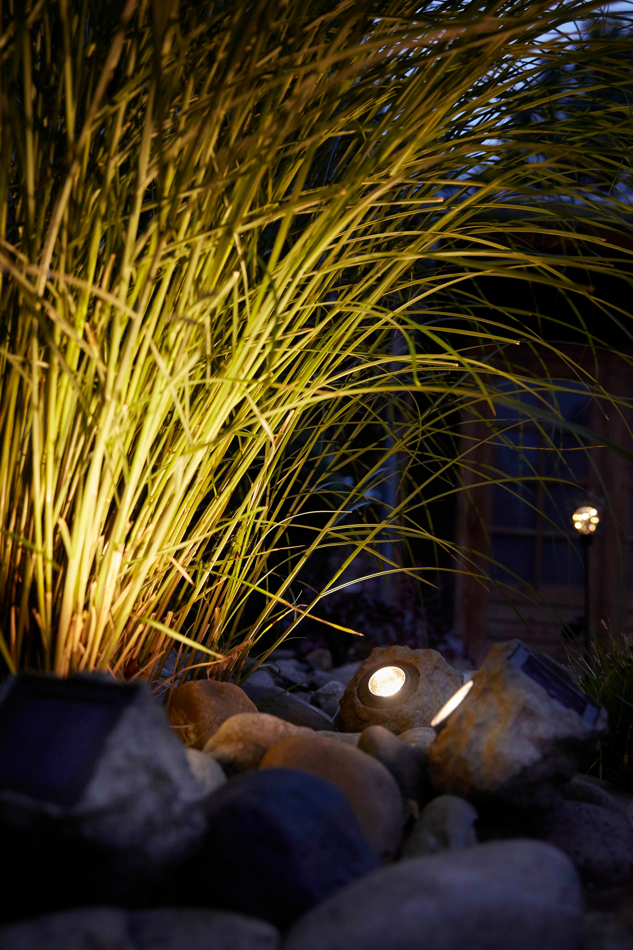 LUXFORM Gartenleuchte »Luxform Solar Nebraska«, Leuchtmittel LED-Modul | LED fest integriert, LED-Felsenlampe, warmweiß, aus Polyresin, IP44