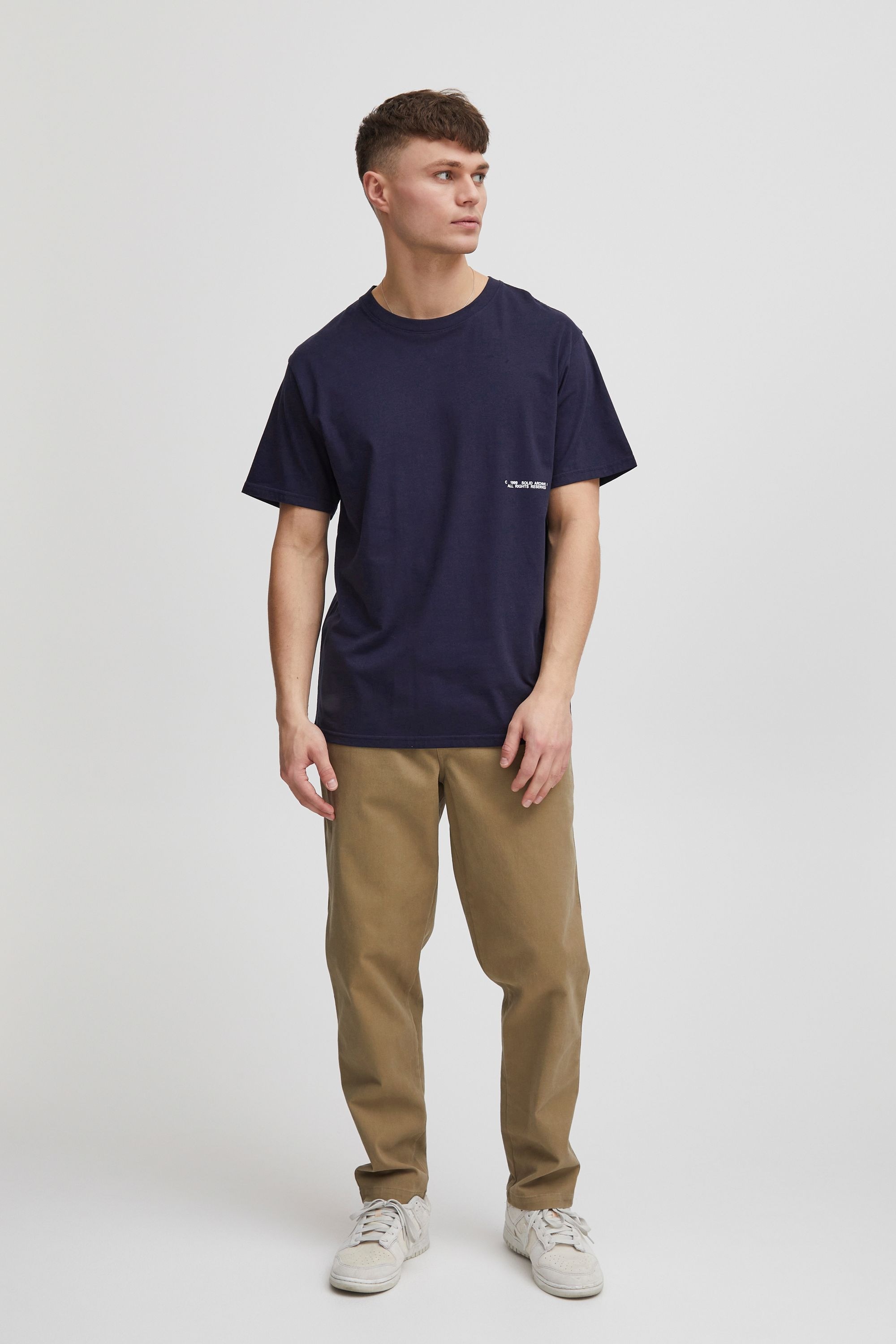 Thumbnail - Solid T-Shirt "T-Shirt SDGen"