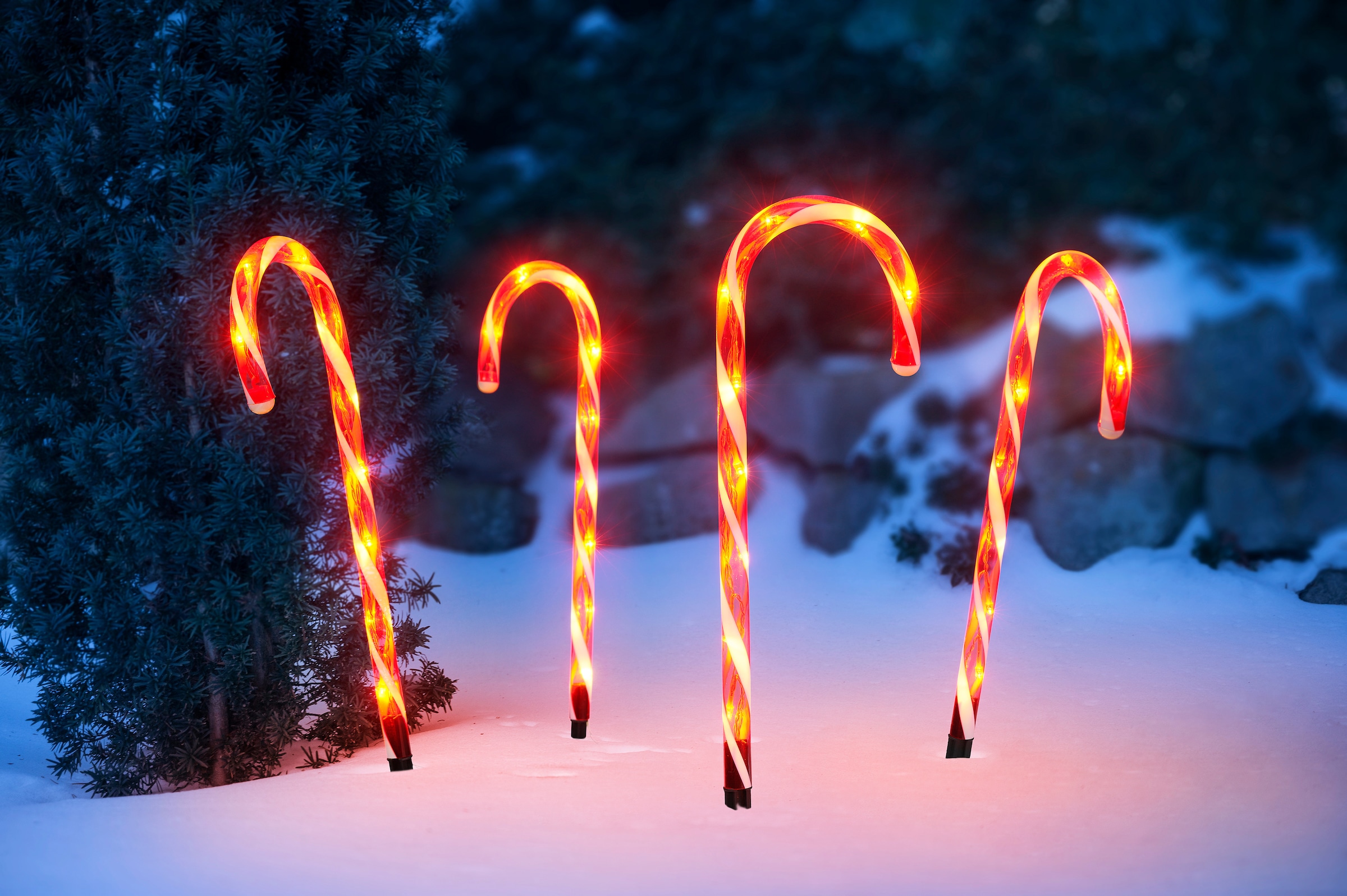IC Winterworld LED Gartenleuchte »Weihnachtsdeko rot«, Gartenstecker, Zuckerstangen-Design, mit Timerfunktion