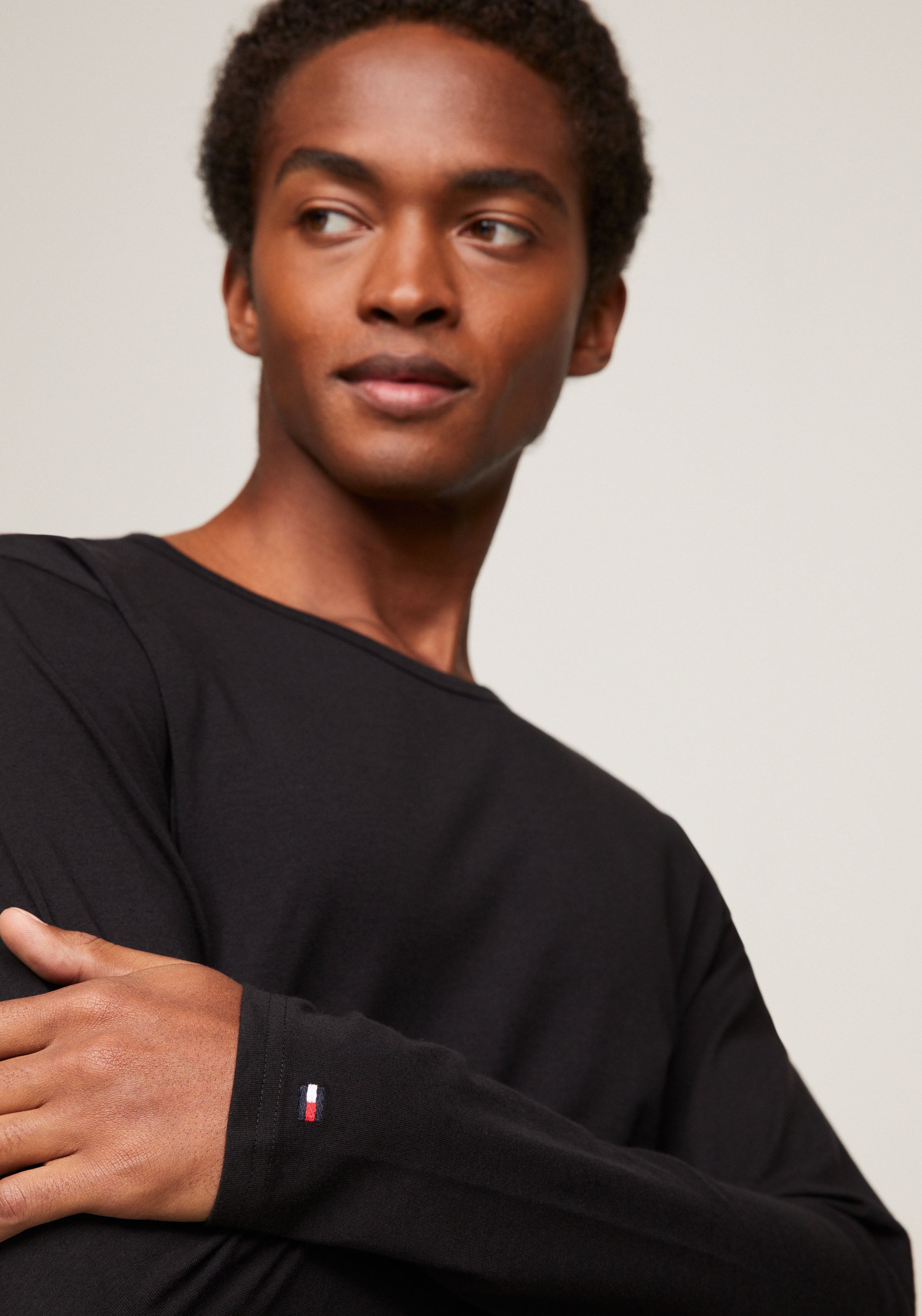 Tommy Hilfiger Underwear T-Shirt »3P LS Tee«, (Packung, 3er-Pack), mit Markenlabel