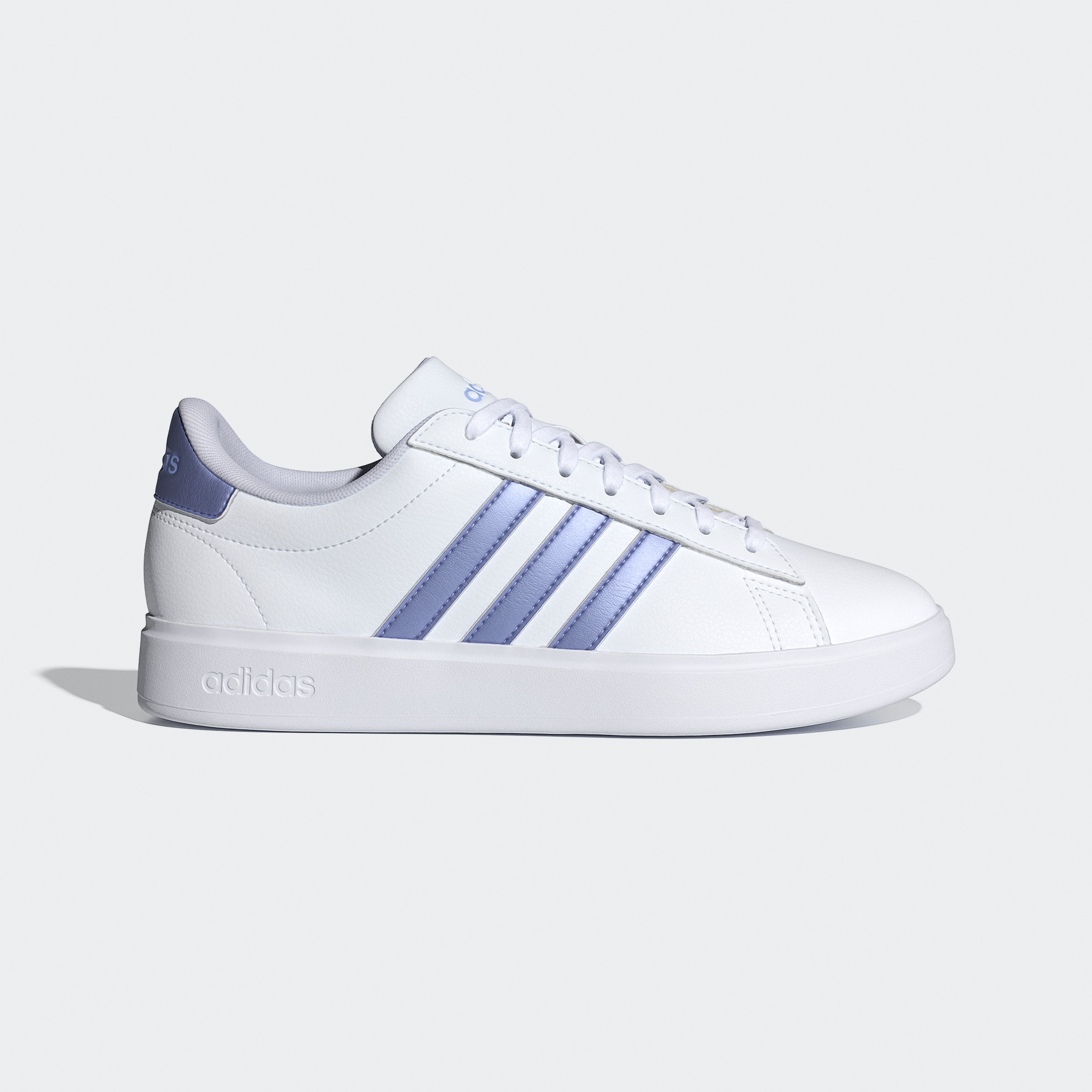 adidas Sportswear Sneaker »GRAND COURT CLOUDFOAM LIFESTYLE COURT COMFORT«, Design auf den Spuren des adidas Superstar