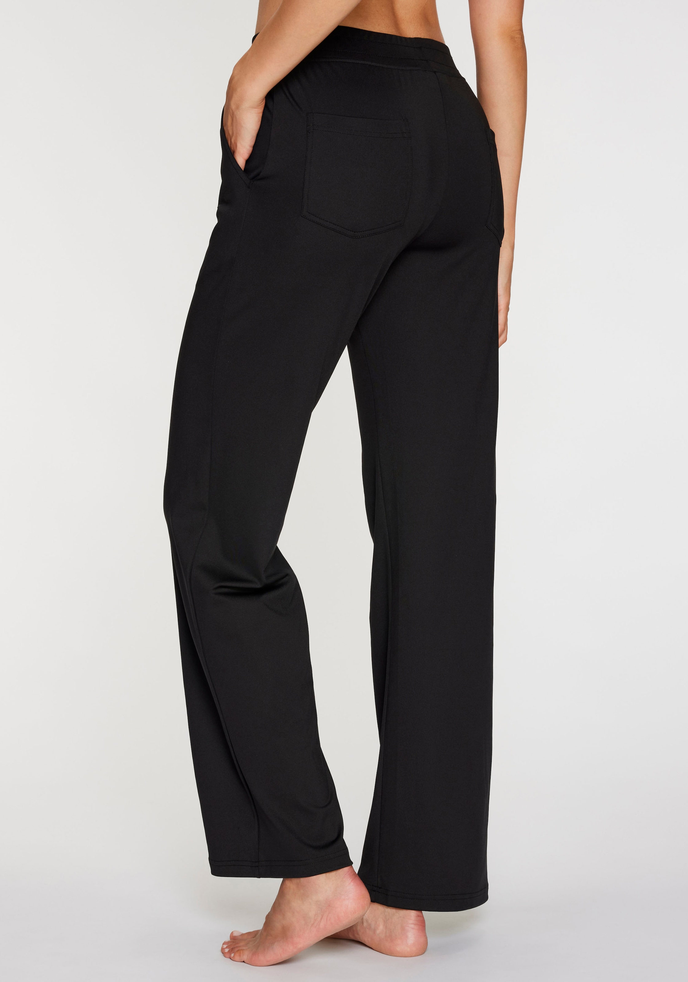 H.I.S Relaxhose, mit klassisch gerade geschnittenem Bein, Loungewear