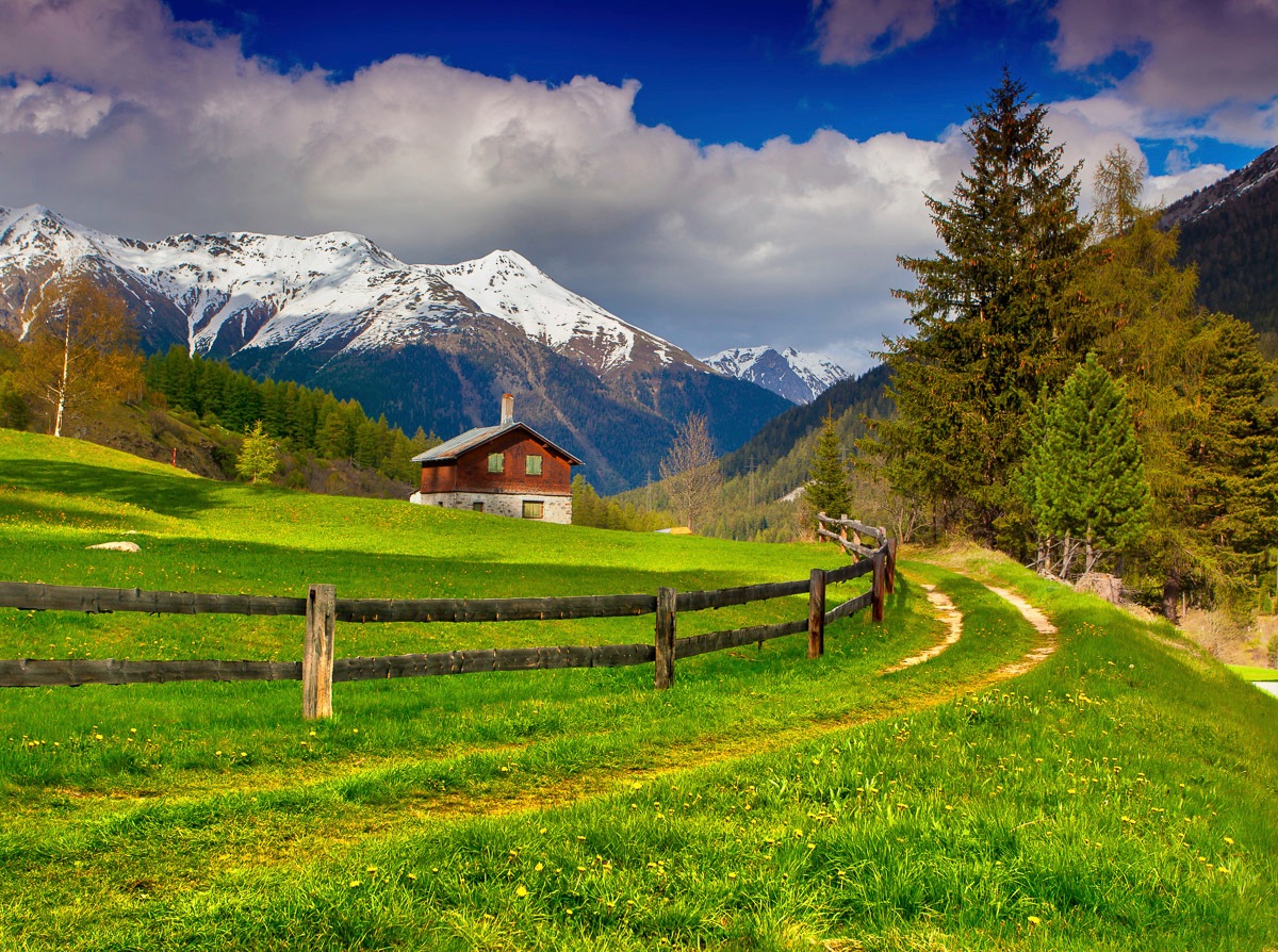 Papermoon Fototapete »Schweizer Alpenlandschaft«