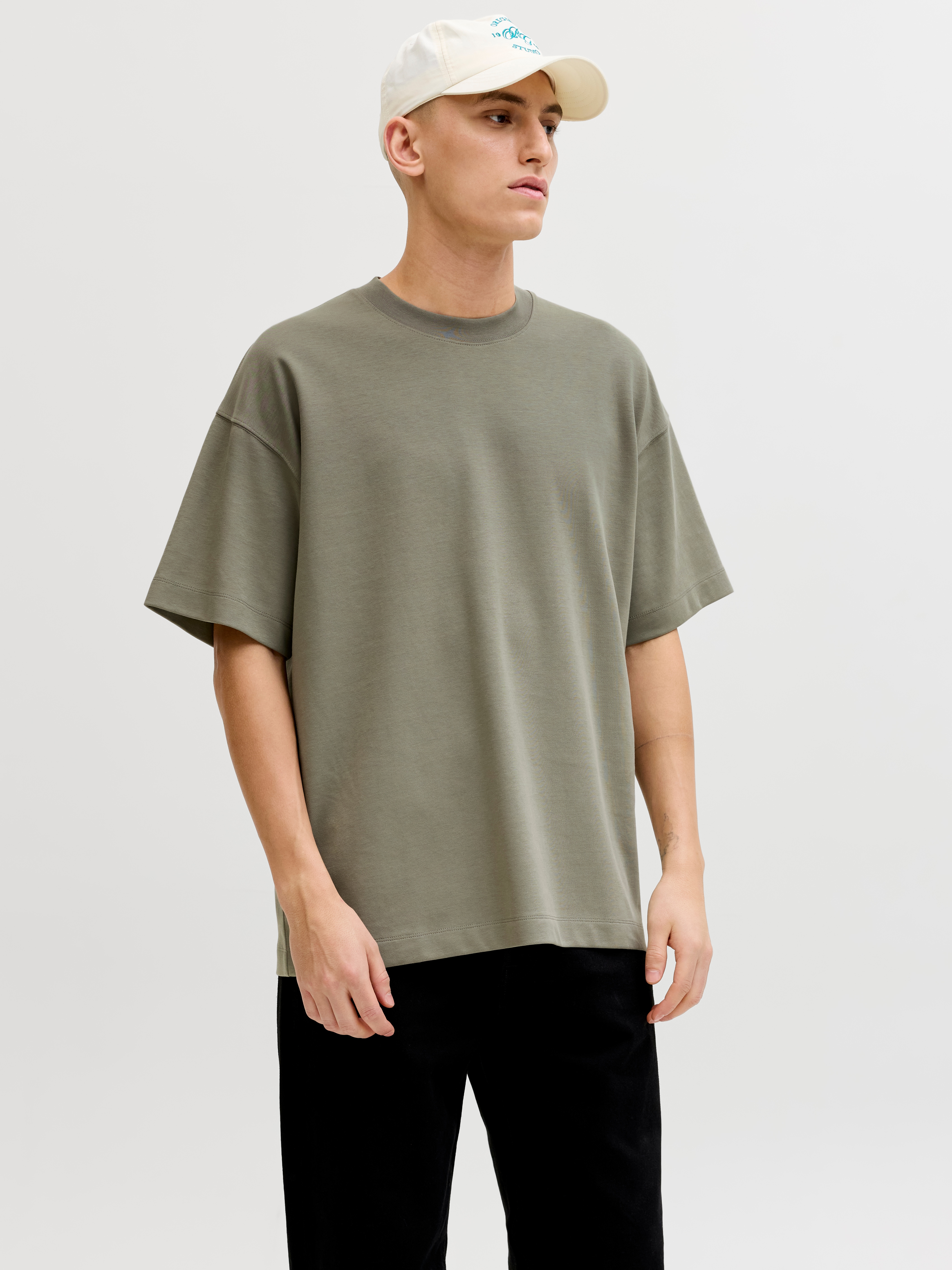 Jack & Jones T-Shirt "JJEBARRON TEE SS O-NECK NOOS" Baumwollmischung, loose fit