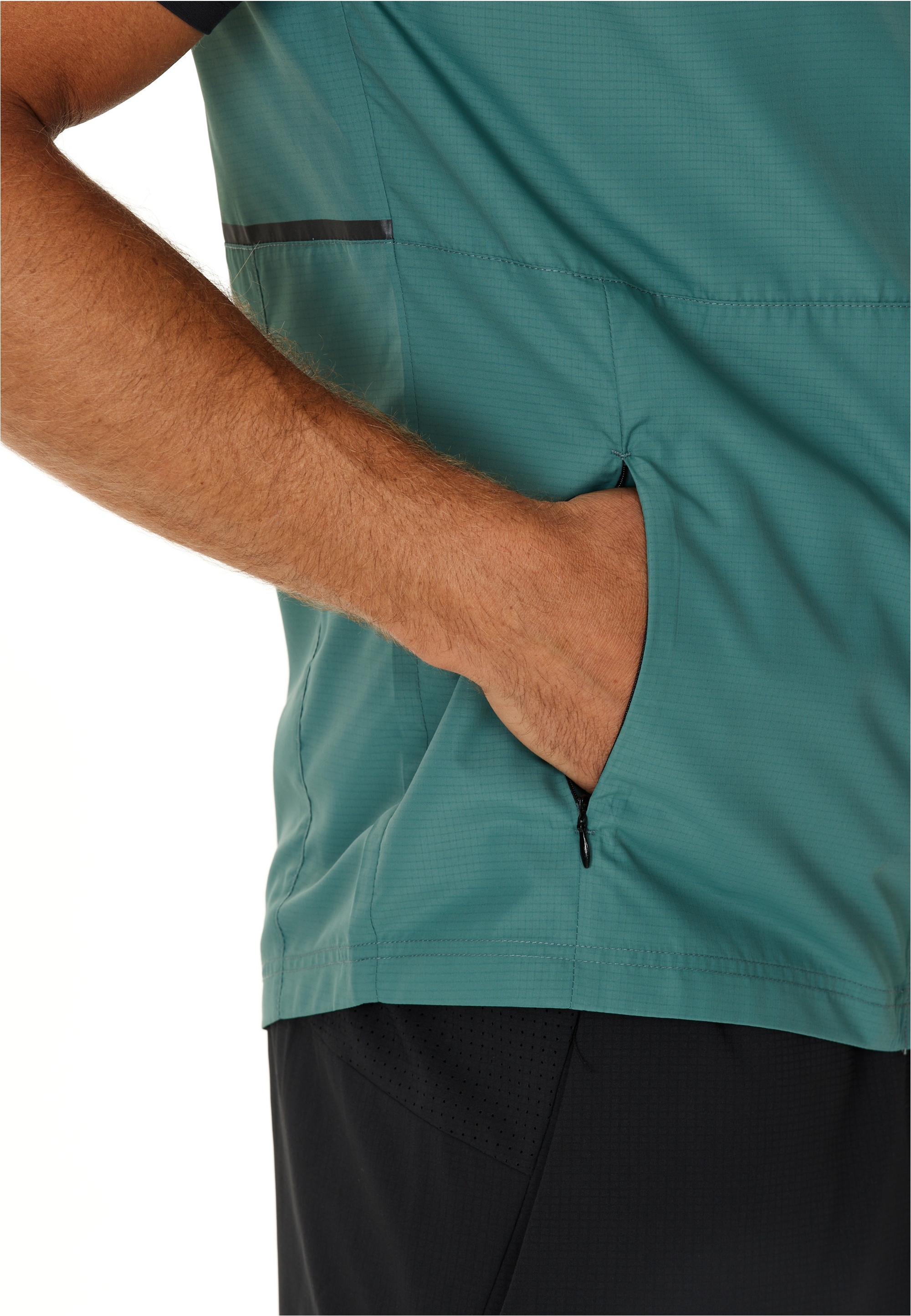 ENDURANCE Funktionsweste »Hugoee« aus winddichtem Material