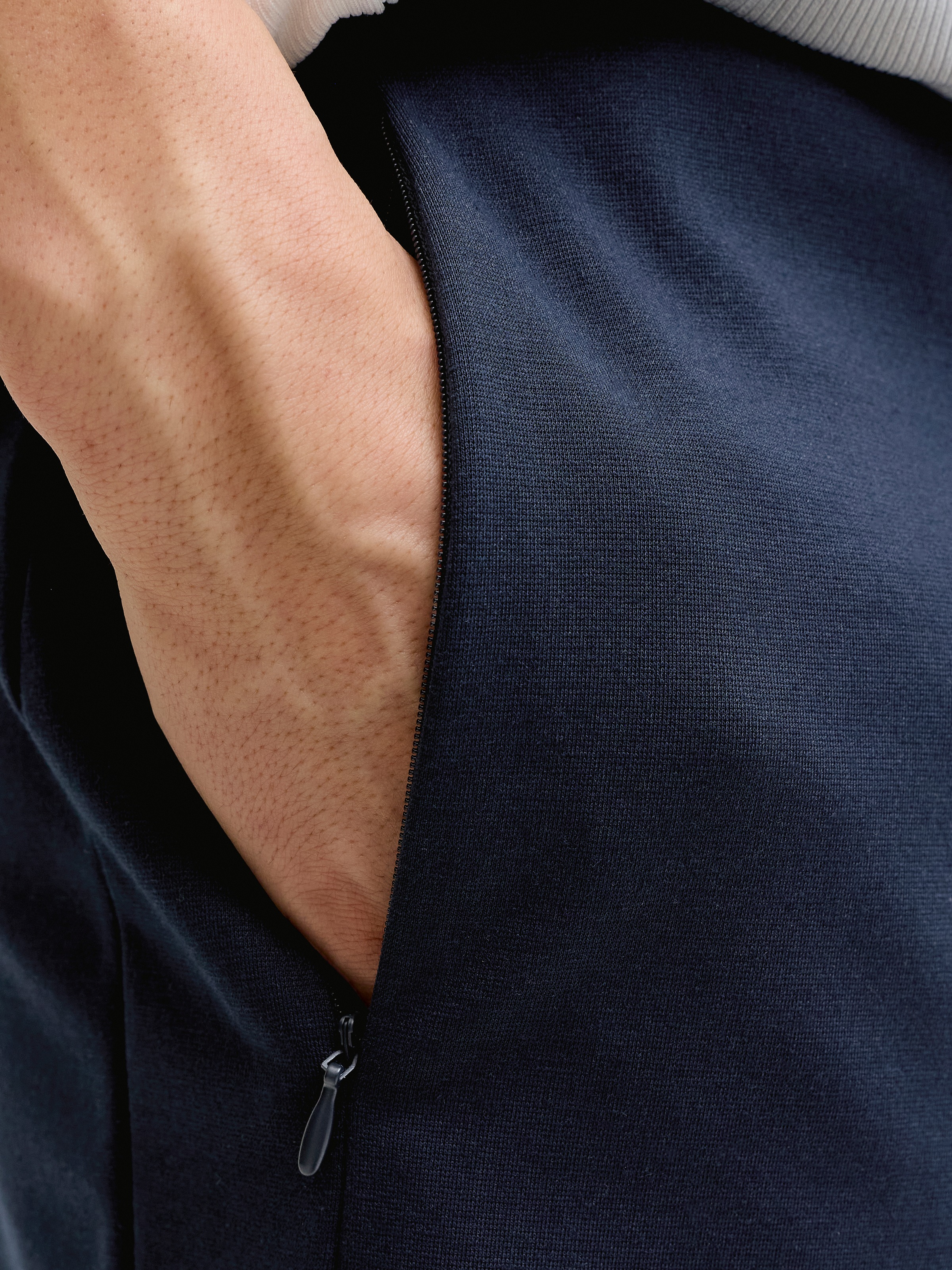 Thumbnail - Jack & Jones Sweatshorts "JPSTGORDON BASE SWEAT SHORTS SRT SN" Materialmix mit Stretch, regular fit